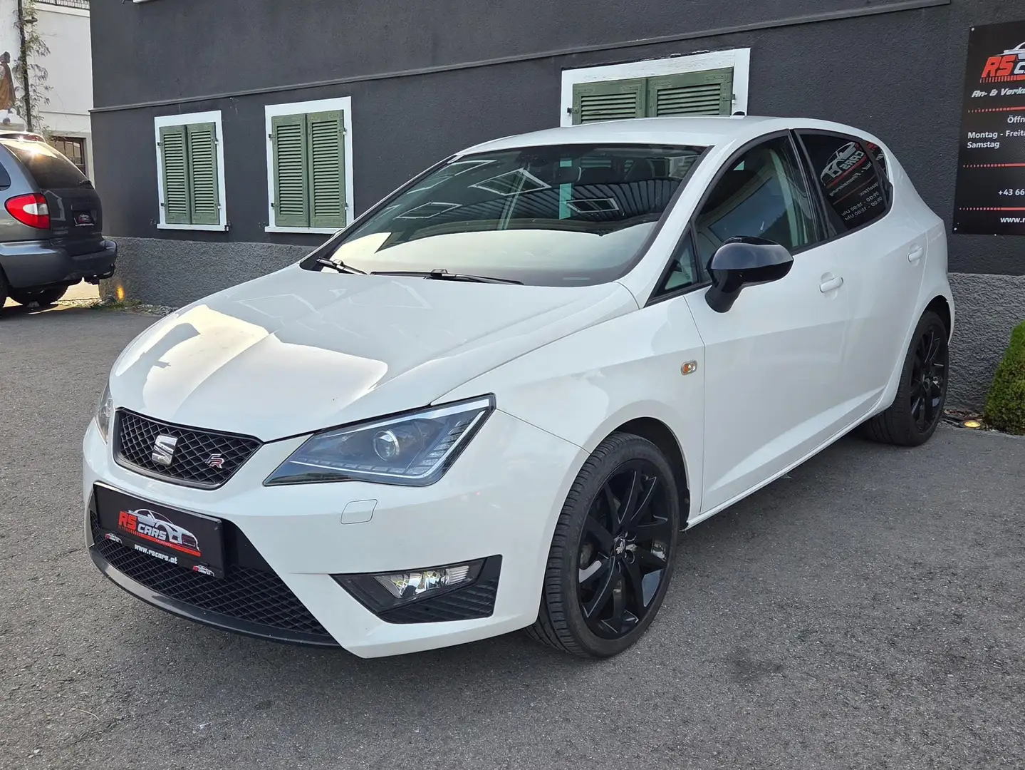 SEAT Ibiza FR Weiß - 1