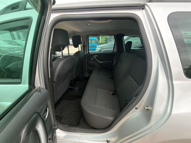 Dacia Duster I Laureate 4x2 — photo 10