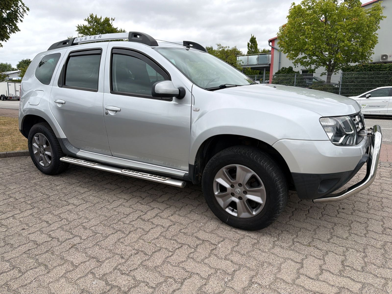 Dacia Duster I Laureate 4x2 — photo 3