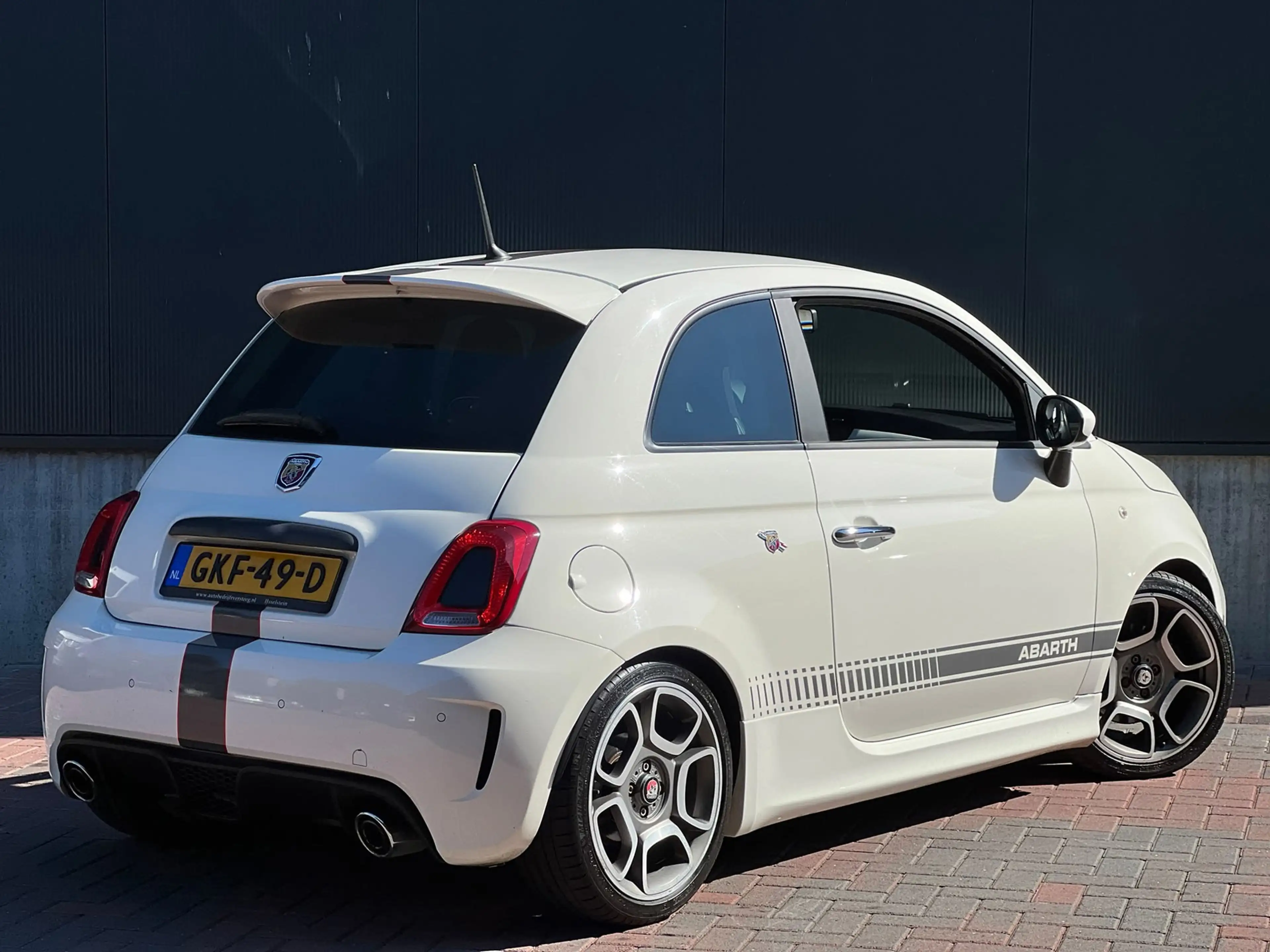 Fiat 500 Abarth 1.4 T-Jet Abarth-Sport Elaborabile * Digital * Cru — photo 6