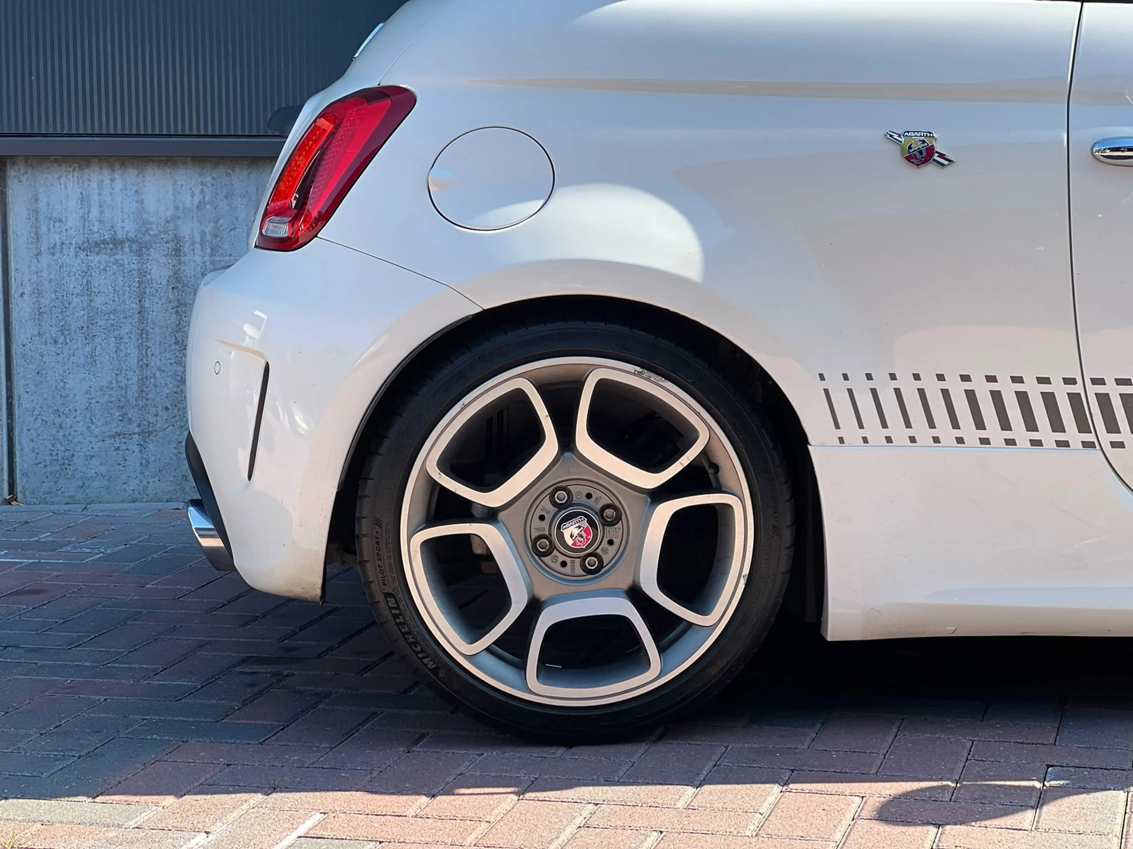 Fiat 500 Abarth 1.4 T-Jet Abarth-Sport Elaborabile * Digital * Cru — photo 13