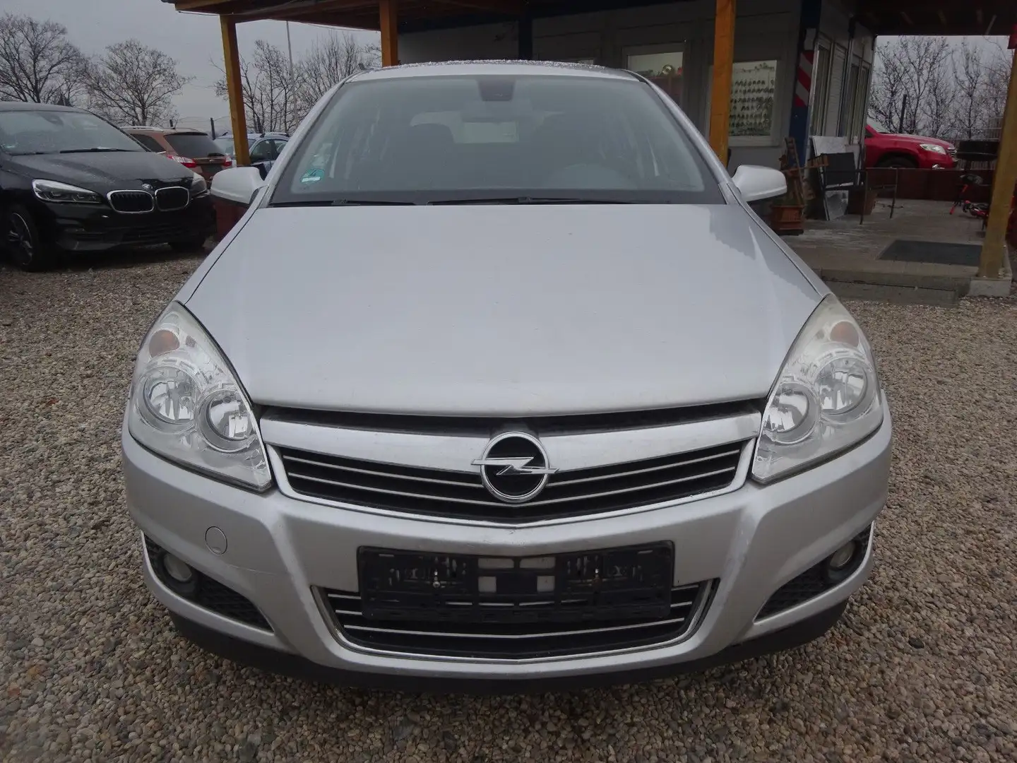 Opel Astra 1.7 CDTI Edition 81kW Silber - 2