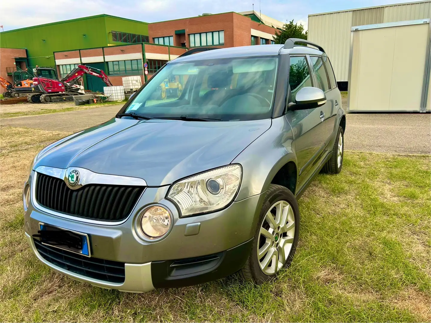 Skoda Yeti Yeti 2009 2.0 tdi Ambition (adventure) 4x4 140cv - 1