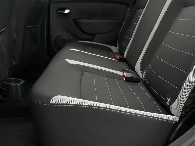 Dacia Sandero Stepway view 8