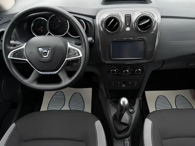 Dacia Sandero Stepway view 7