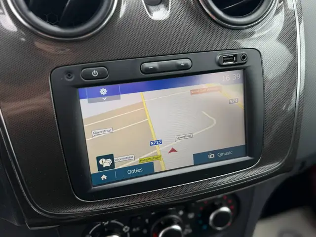 Dacia Sandero Stepway view 12