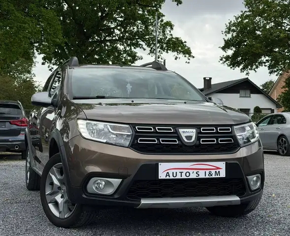 Dacia Sandero Stepway view 2