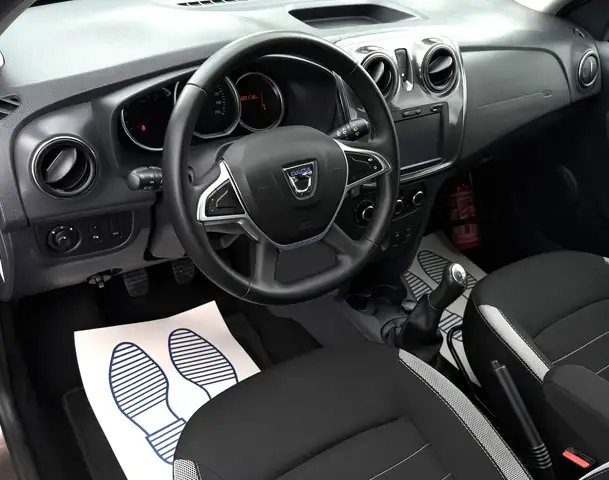 Dacia Sandero Stepway view 5