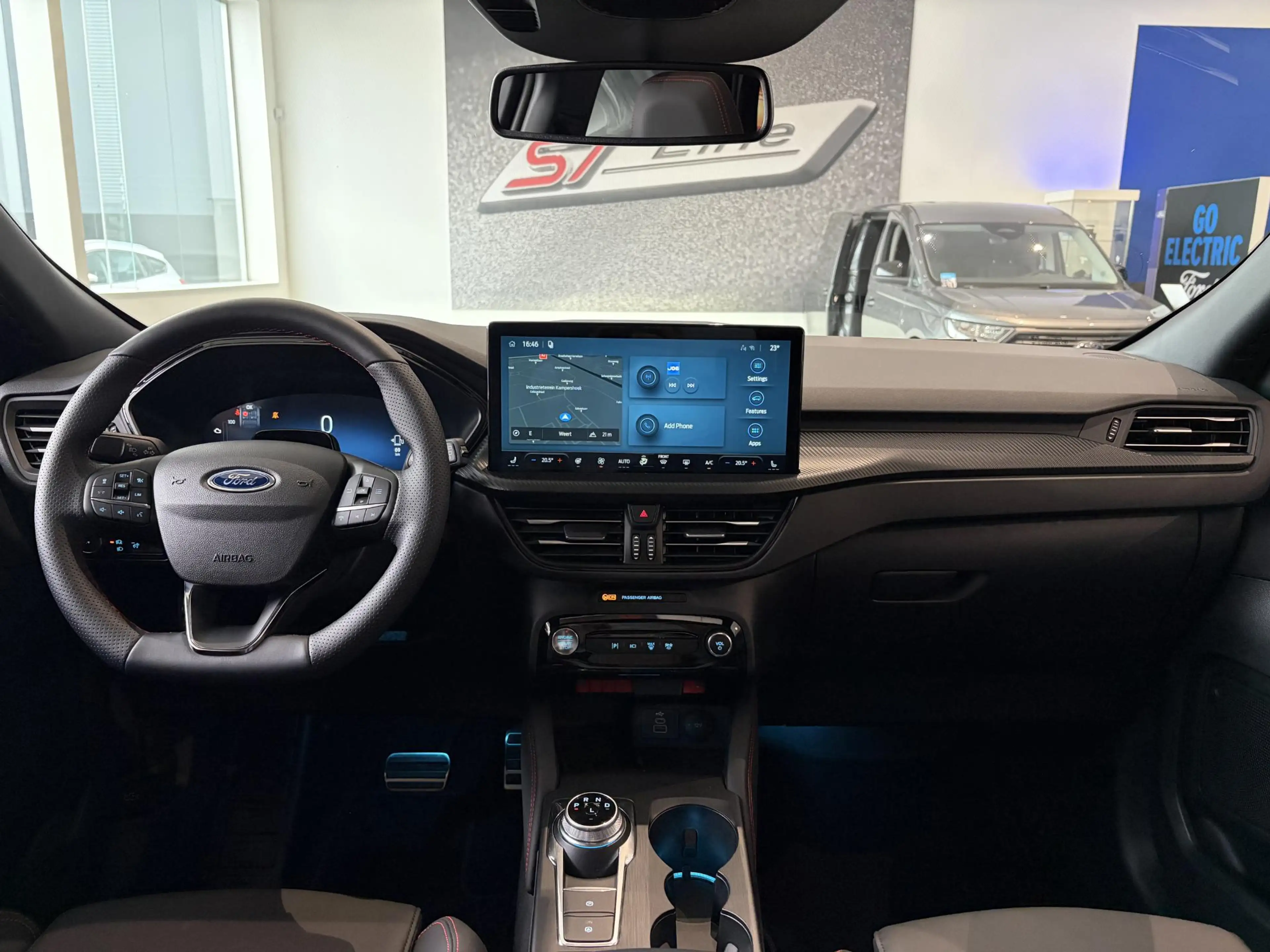 Ford Kuga 2.5 PHEV ST-LINE X 243 PK | BLACKPACK | ADAPTIVE C — photo 10