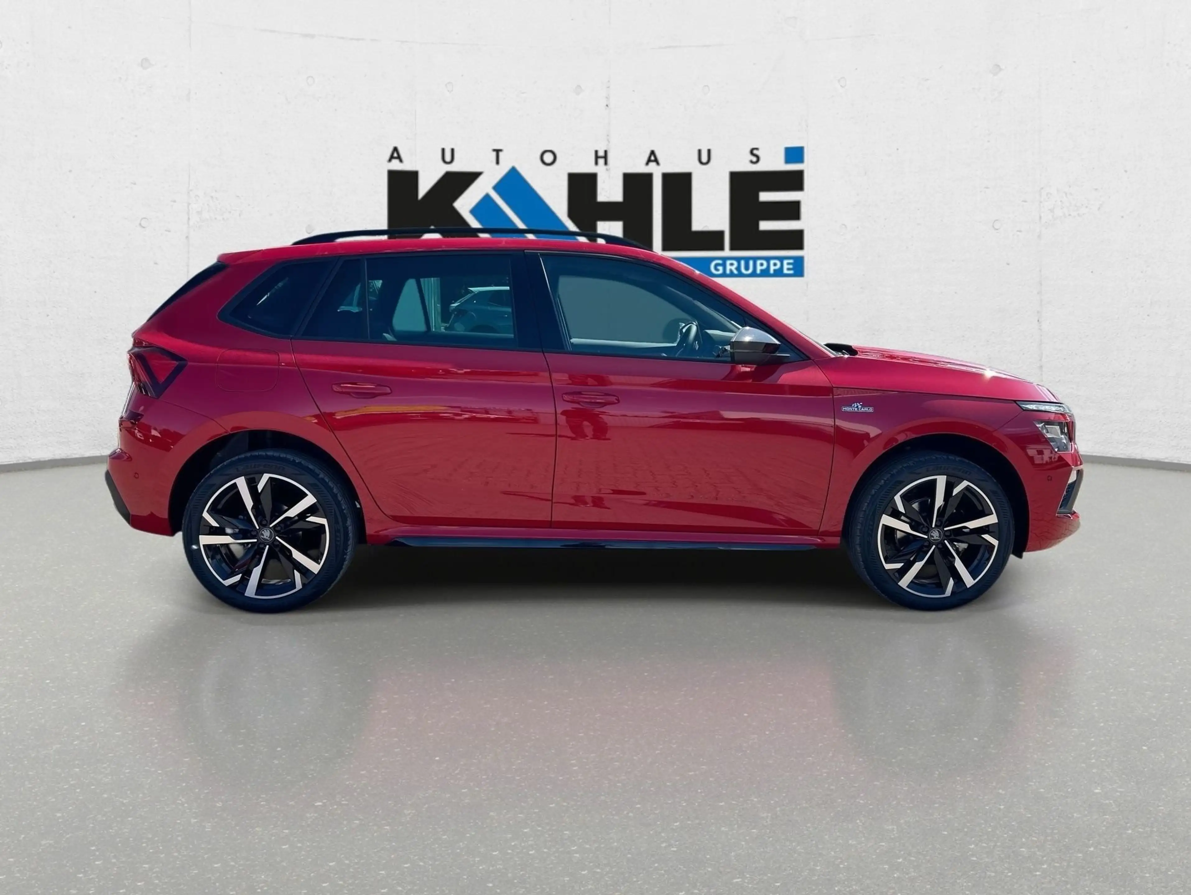 Skoda Kamiq 1.5 TSI Monte Carlo Pano Matrix ACC AHK — photo 6