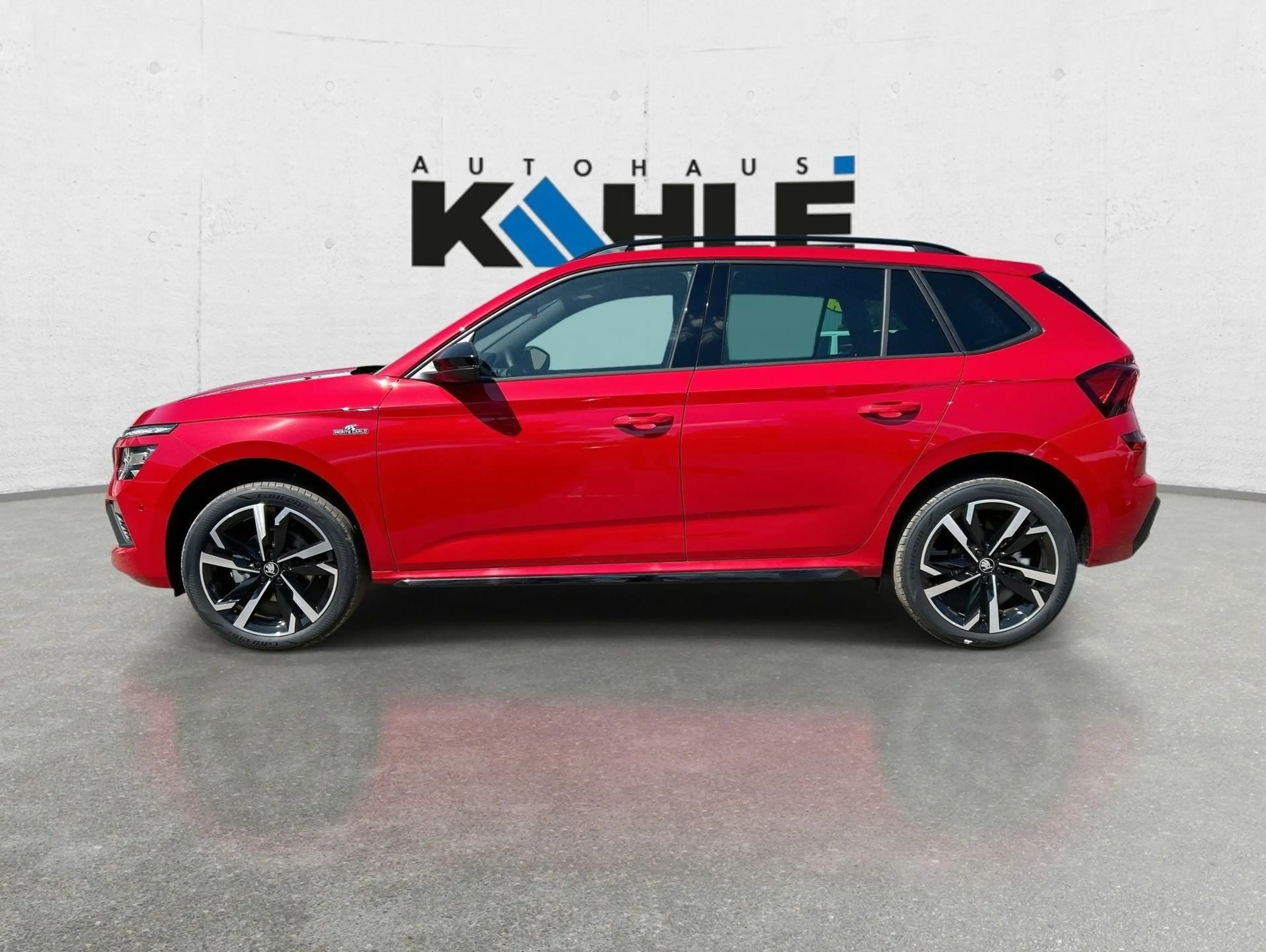 Skoda Kamiq 1.5 TSI Monte Carlo Pano Matrix ACC AHK — photo 4