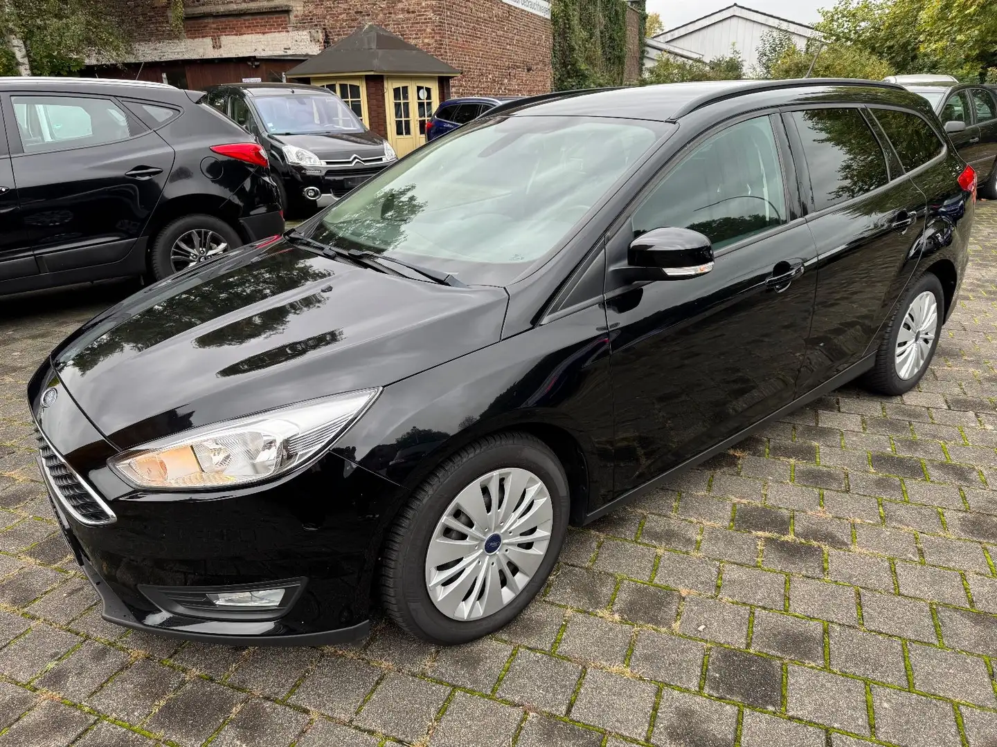 Ford Focus Turnier Business TOP/TÜV 12/2026/PDC/TEMPO Schwarz - 1