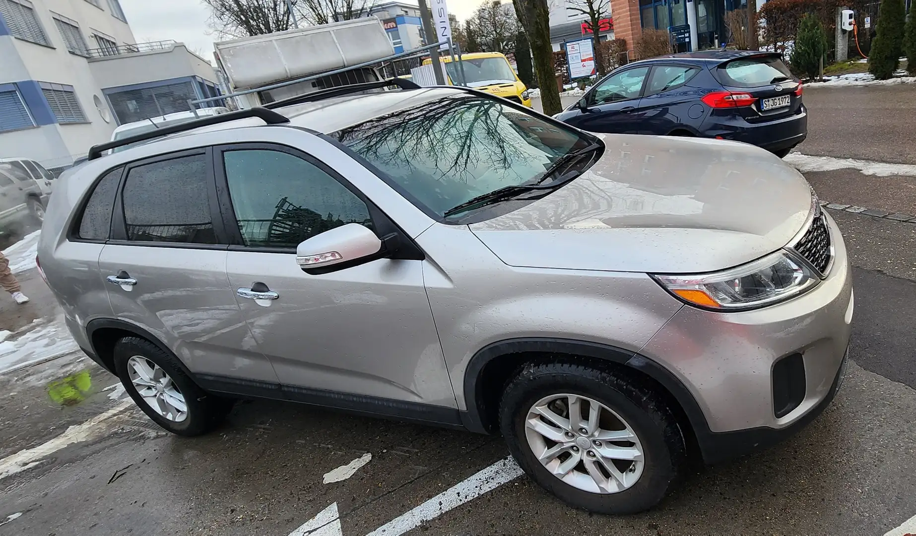 Kia Sorento Sorento 2.4 GDI Automatik Grau - 2