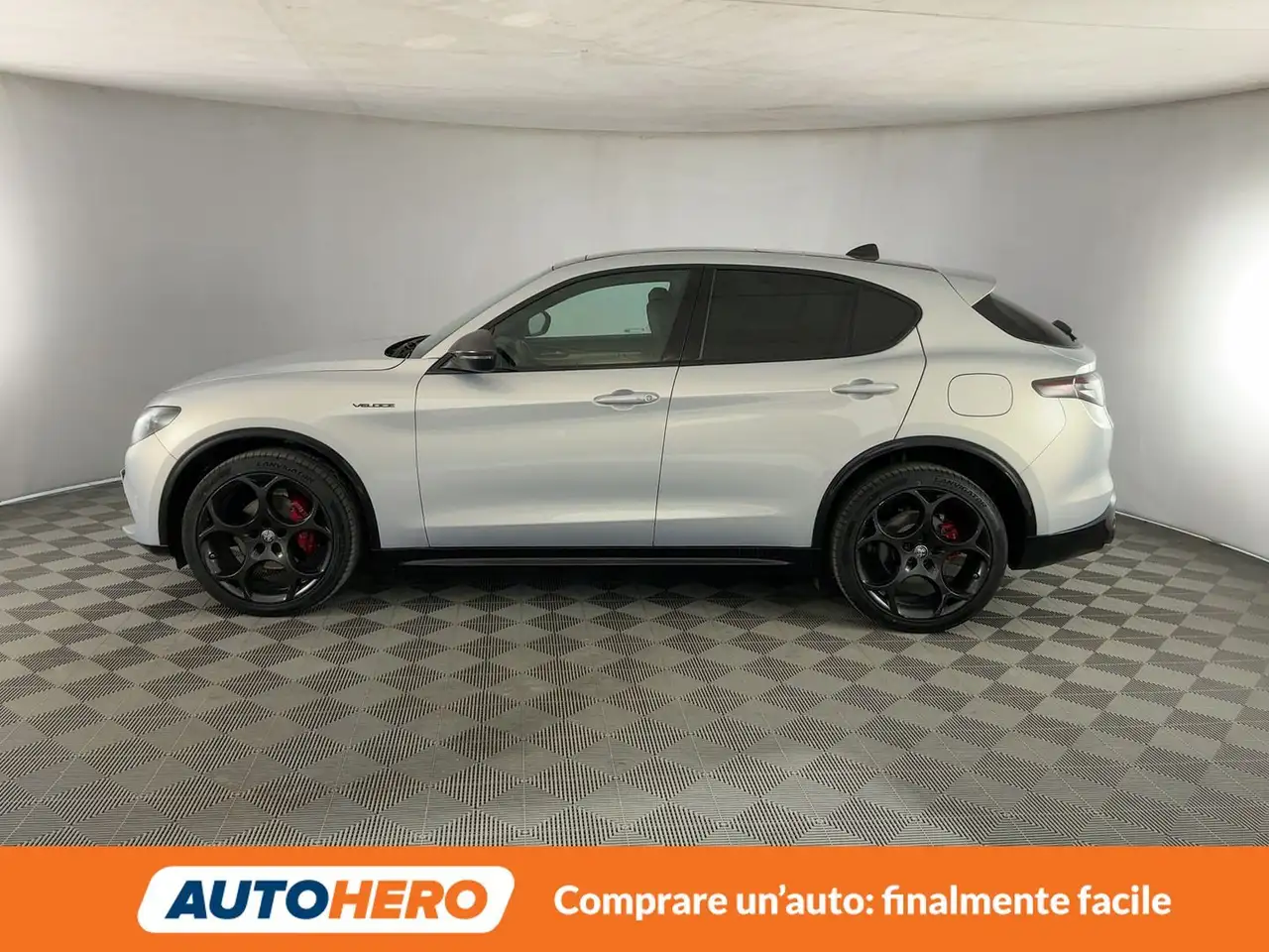 Alfa Romeo Stelvio 2025