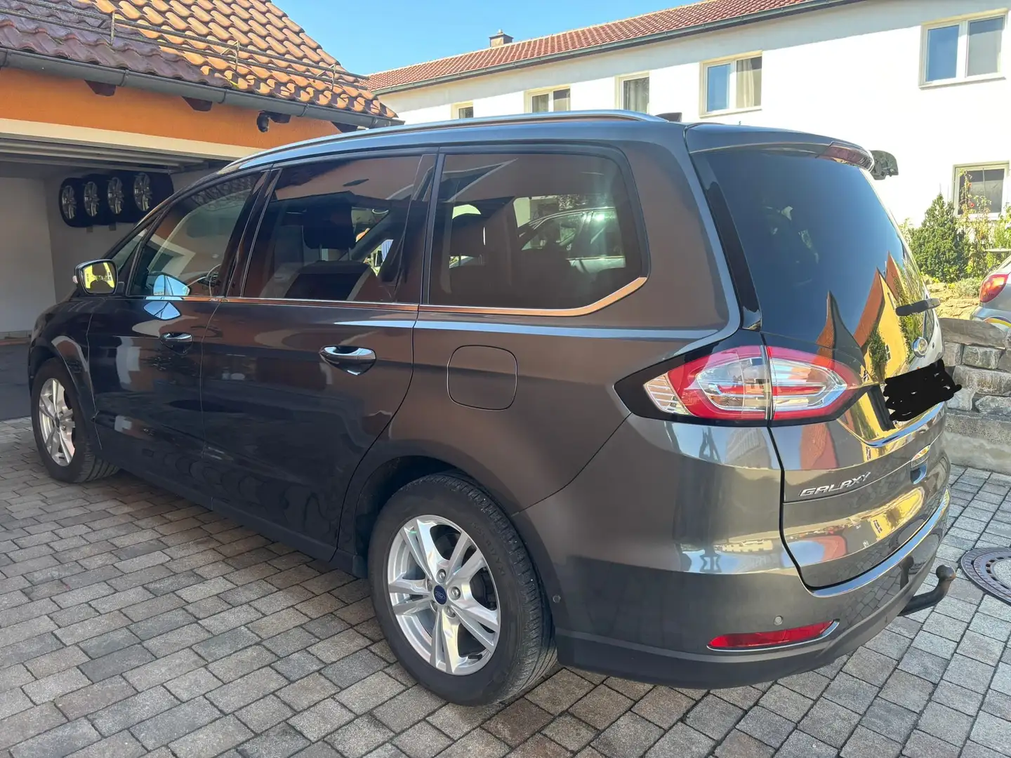 Ford Galaxy Galaxy 2.0 EcoBlue Aut. Titanium Grau - 2