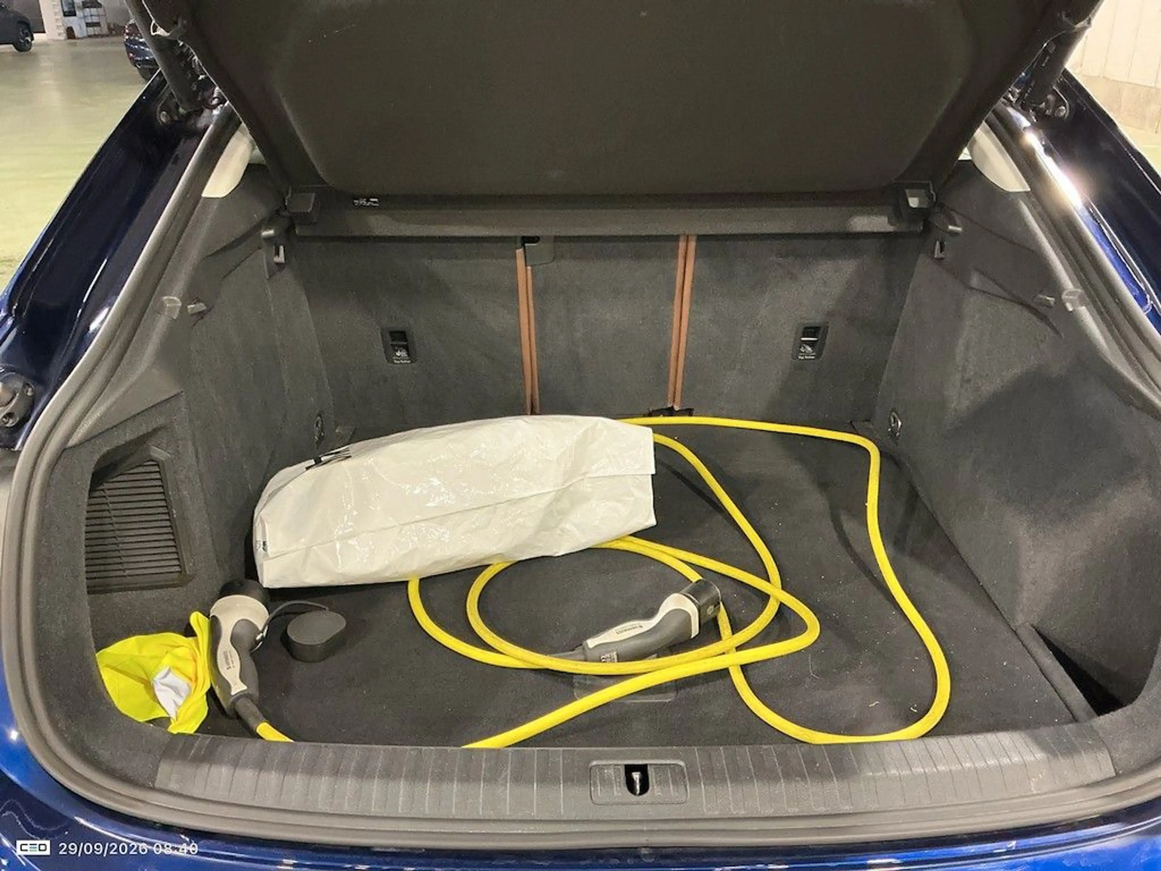 Audi Q3 1.4 TFSI E S TRONIC Plug in hybrid Leder — photo 10
