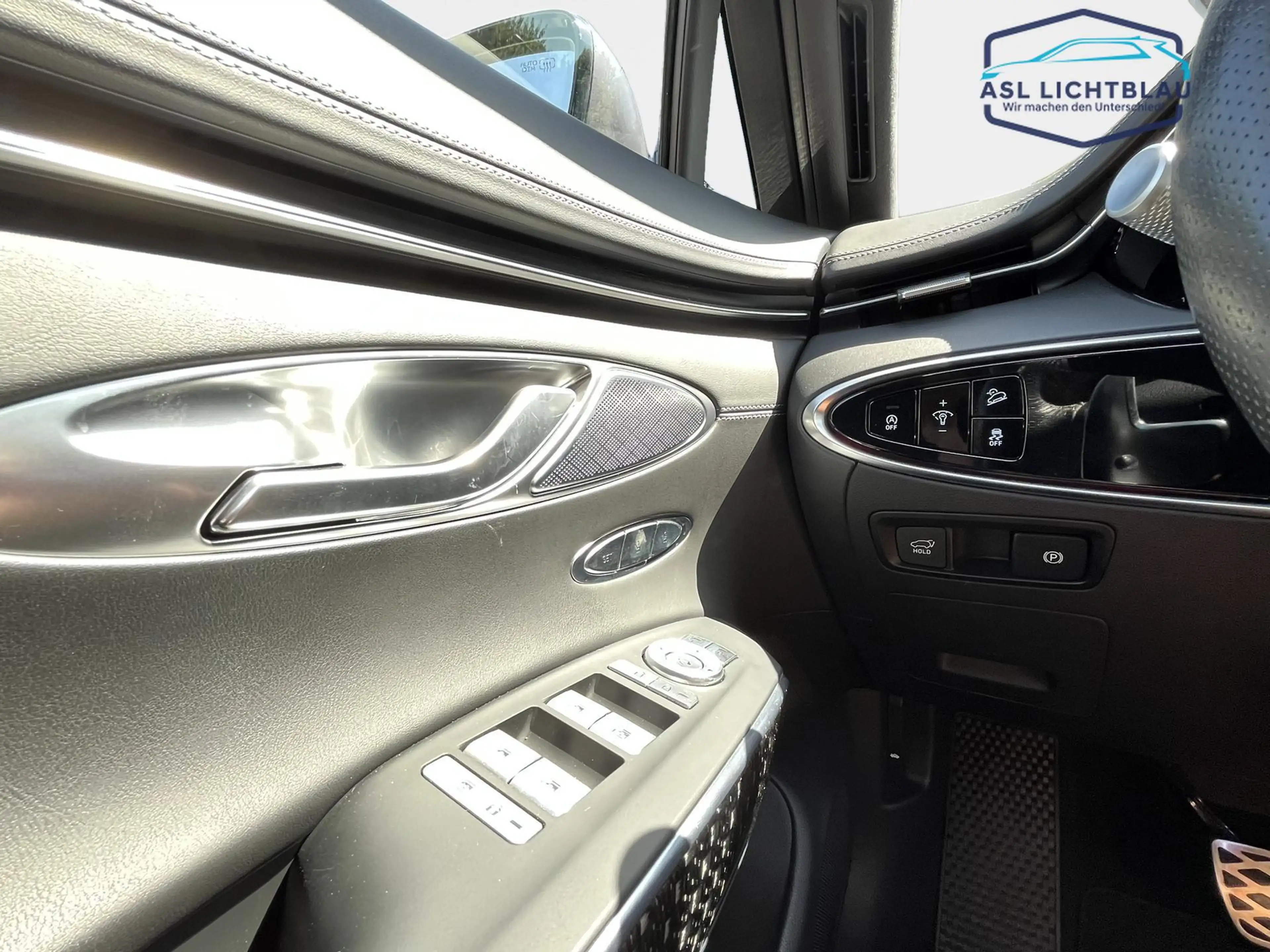 Genesis GV70 2.5 T Sport AWD Technik-& Komfort-Paket 2.5 — photo 11