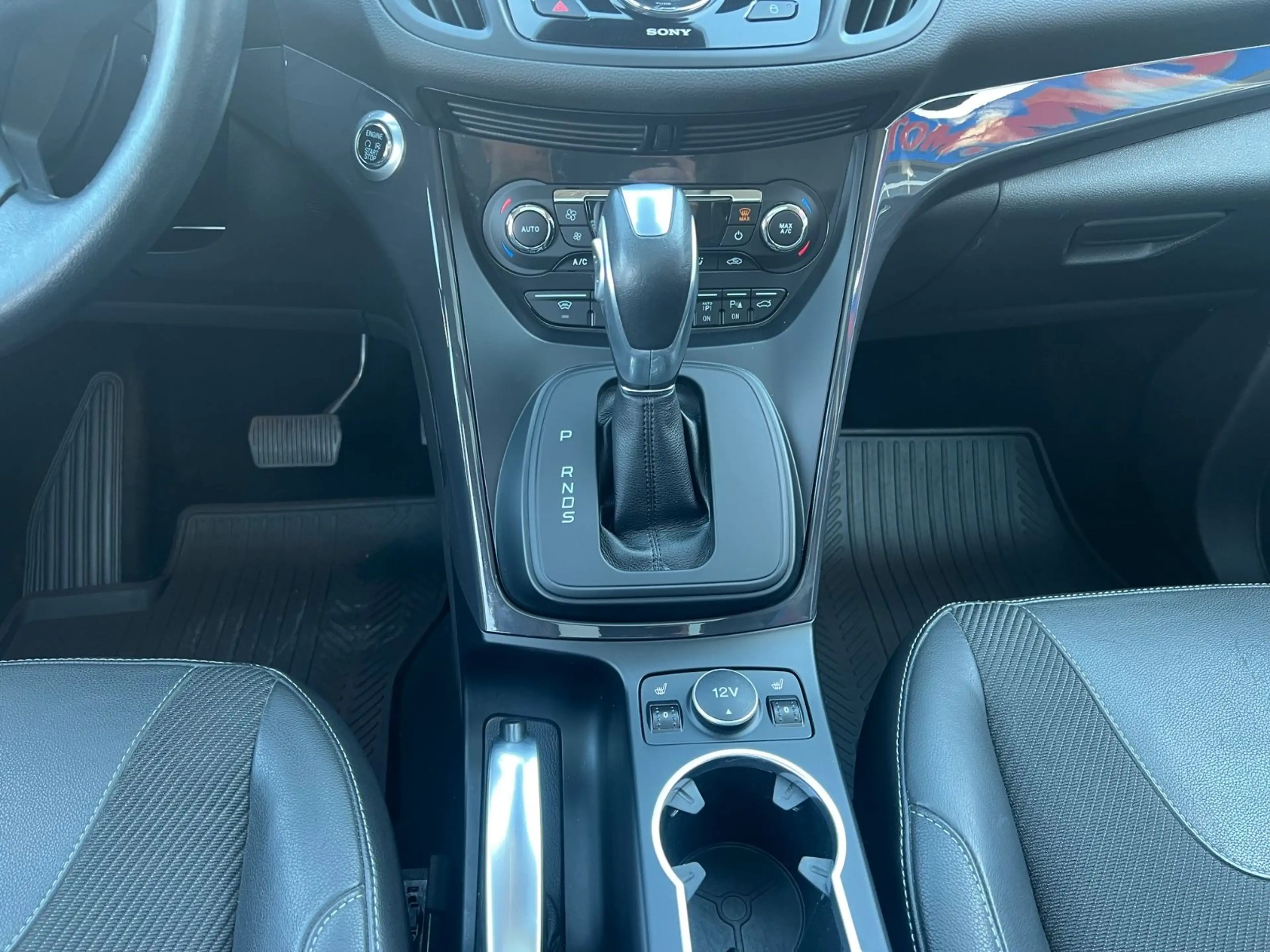 Ford Kuga Individual — photo 12