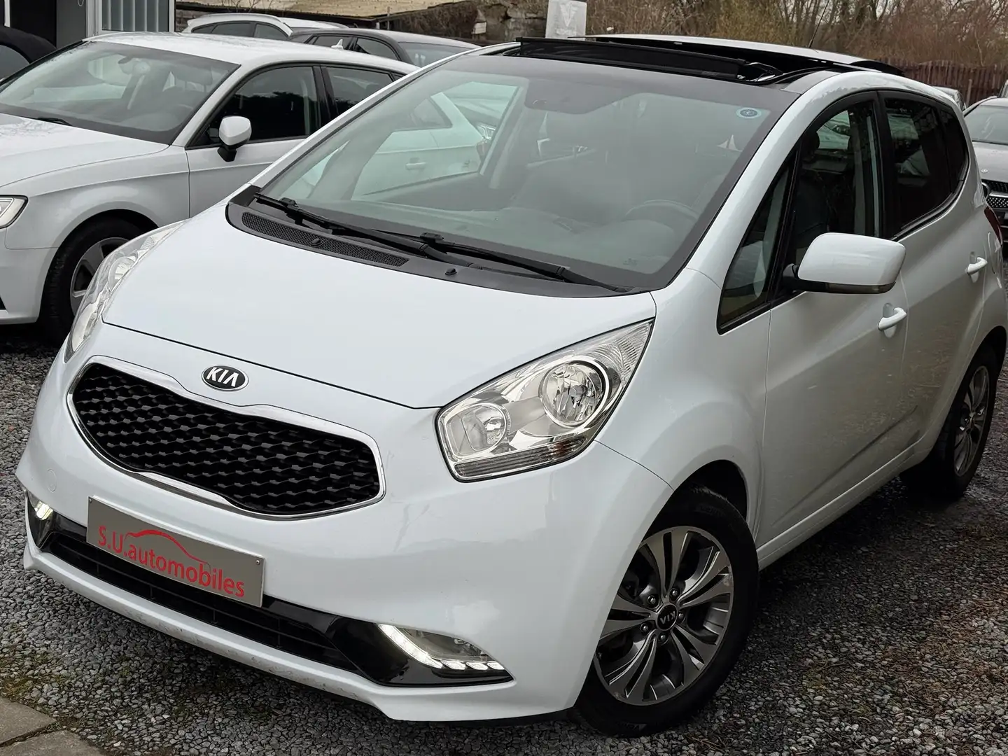 Kia Venga 1.6i World édition AUTO /PANO/ Navi/ CAM/GAR12m Blanc - 1