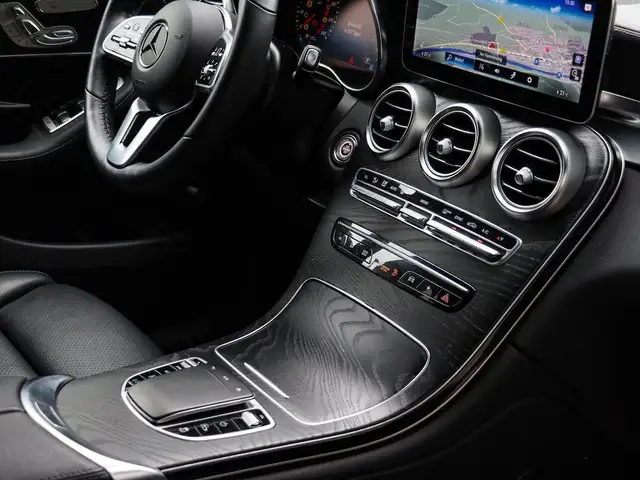 Mercedes-Benz 300 view 23