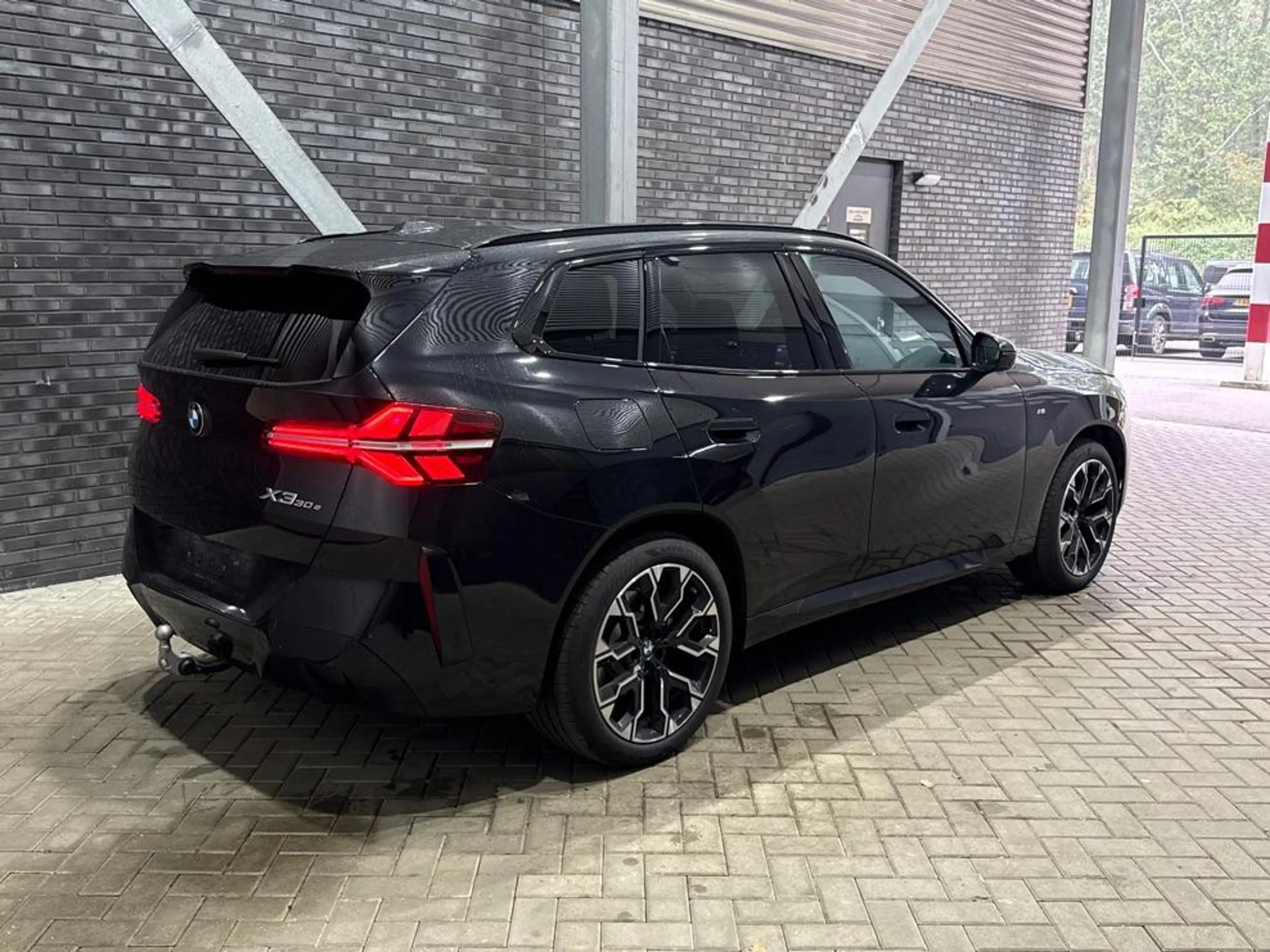 BMW X3 30e xDrive | M Sport | Harman/Kardon | Panoramadak — photo 2