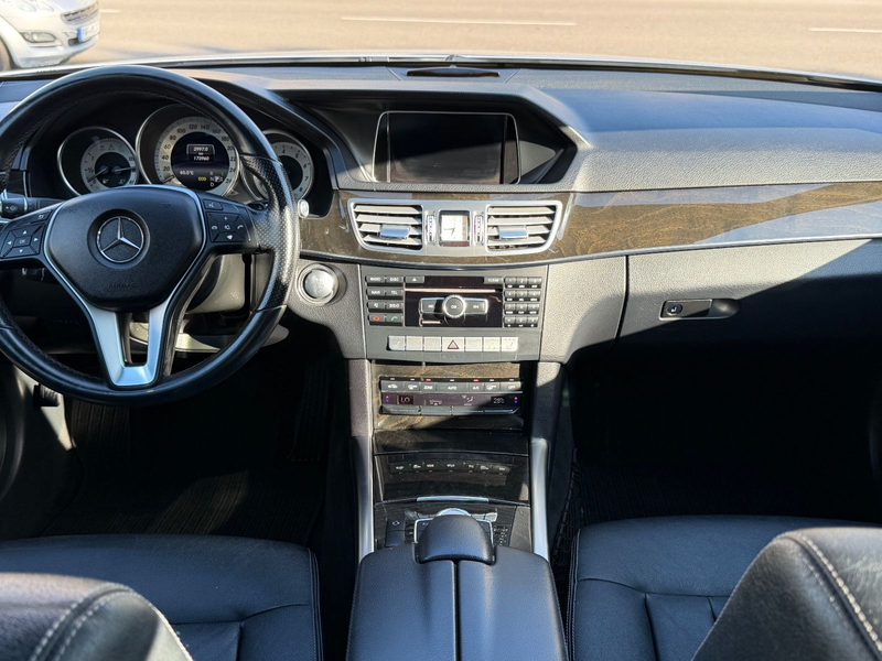 Mercedes-Benz E 400 E Limo Schiebedach Xenon Leder TÜV — photo 12