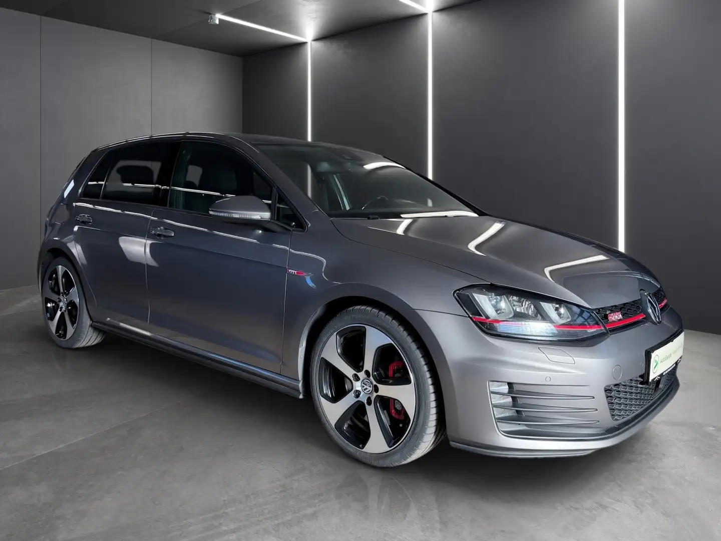 Volkswagen Golf GTI GTI Performance Gris - 2