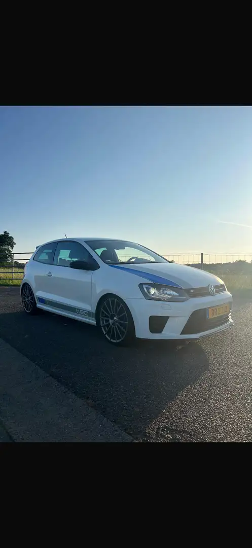 Volkswagen Polo R WRC 2.0 TSI 220 - 1