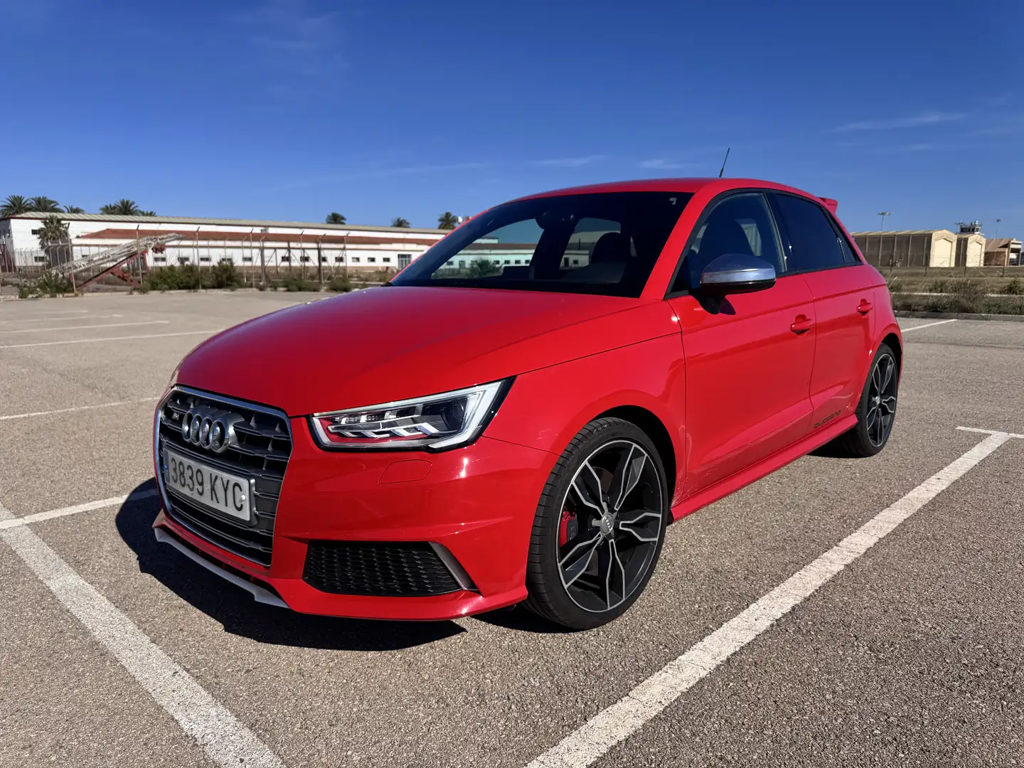 Audi S1 Sportback 2.0 TFSI quattro - 1