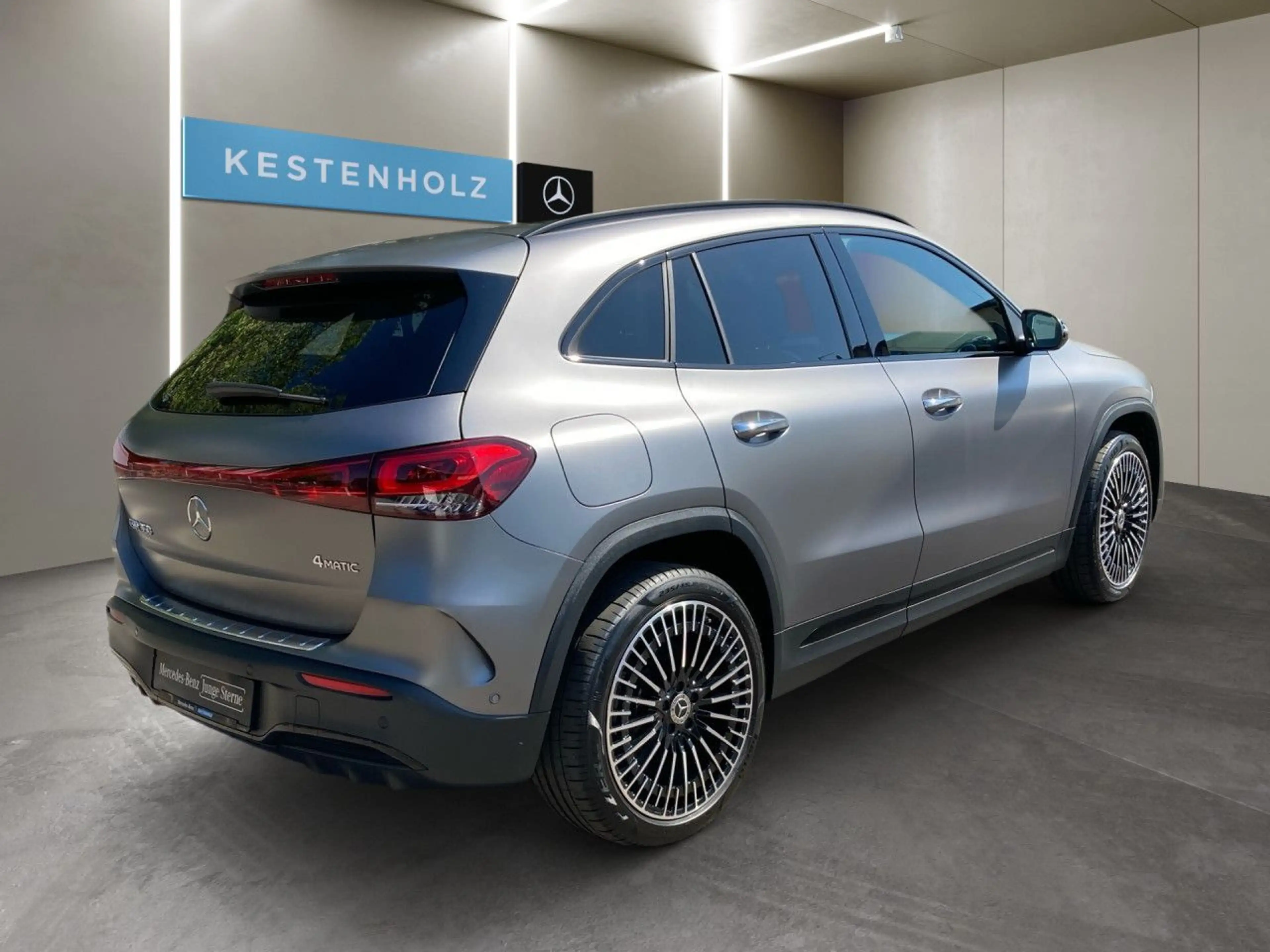 Mercedes-Benz EQA 350 4Matic Sportpaket Bluetooth Navi LED Klima — photo 5