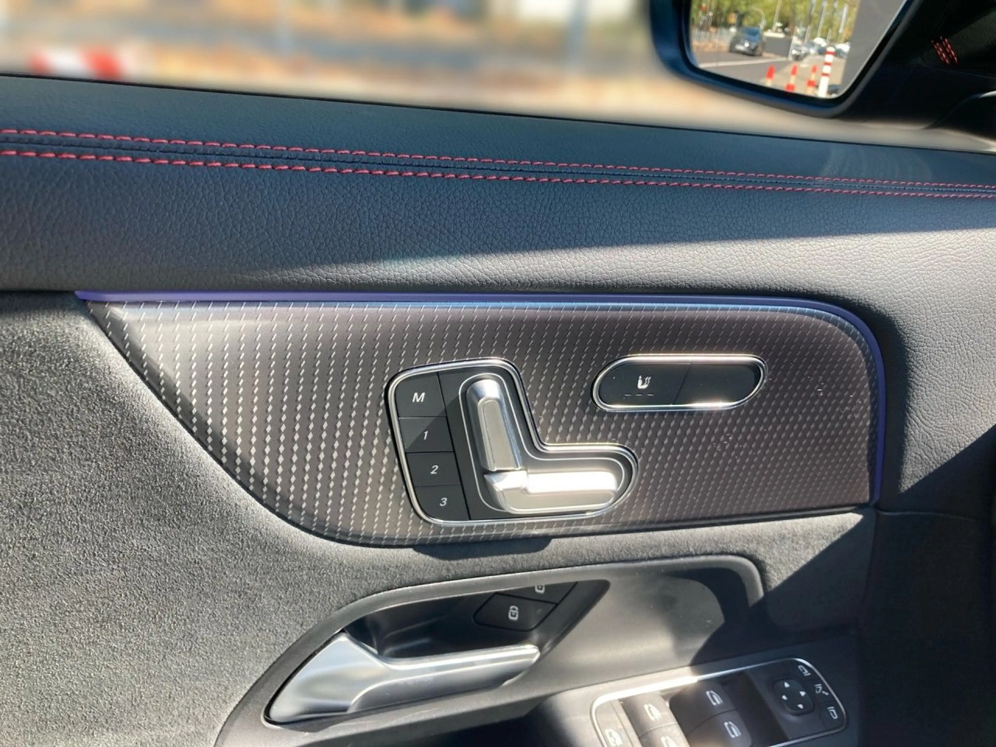 Mercedes-Benz EQA 350 4Matic Sportpaket Bluetooth Navi LED Klima — photo 11