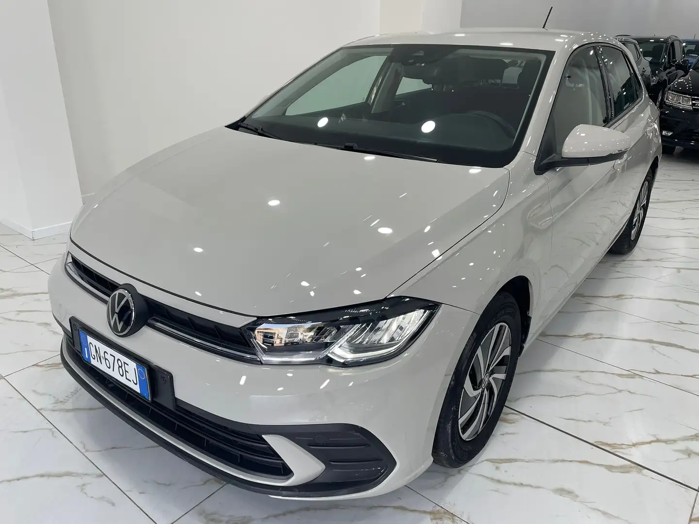 Volkswagen Polo Polo VI 2022 1.0 tsi Life 95cv dsg Grijs - 2