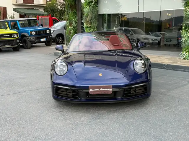 Porsche 911 view 2