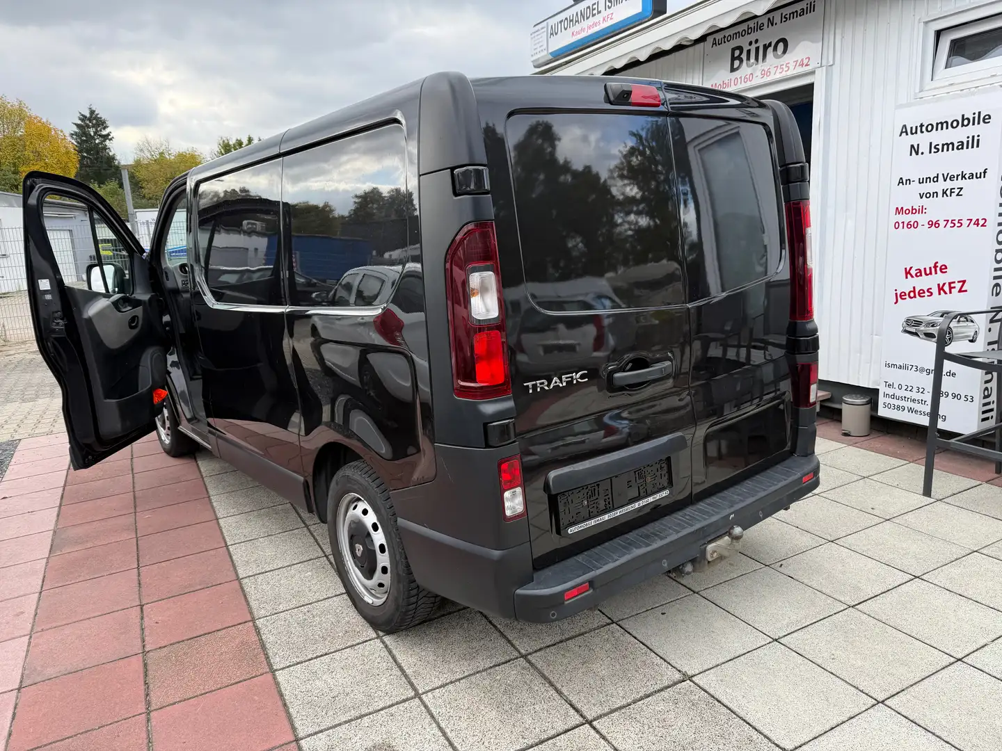 Renault Trafic Trafic 1.6 dCi 115 1.6 dCi 115 L1H1 Komfort Schwarz - 2