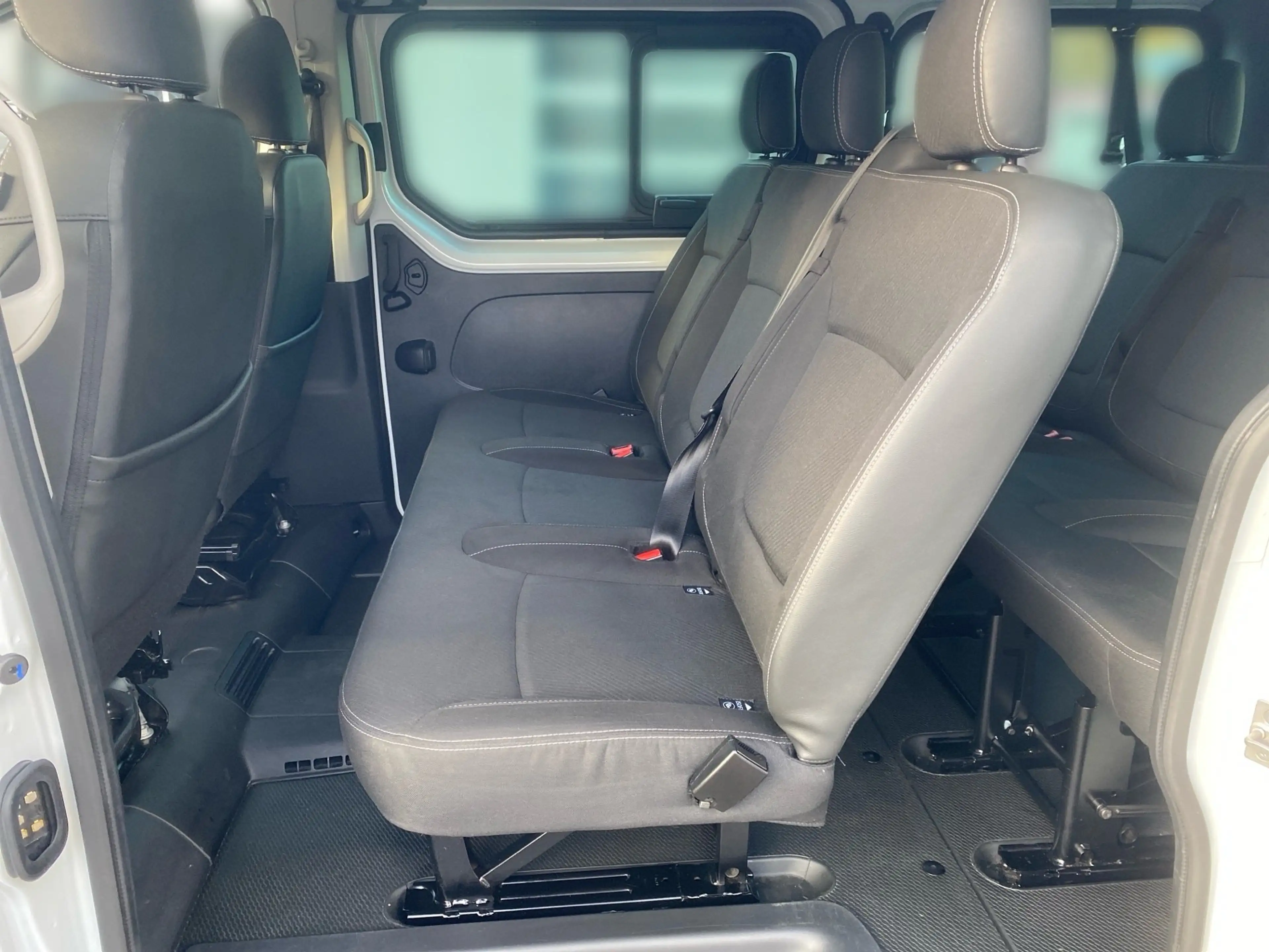 Nissan Primastar dCI 170 DCTTekna 9-Sitz 2ST HK BES+S L1H1 2.8t D — photo 13