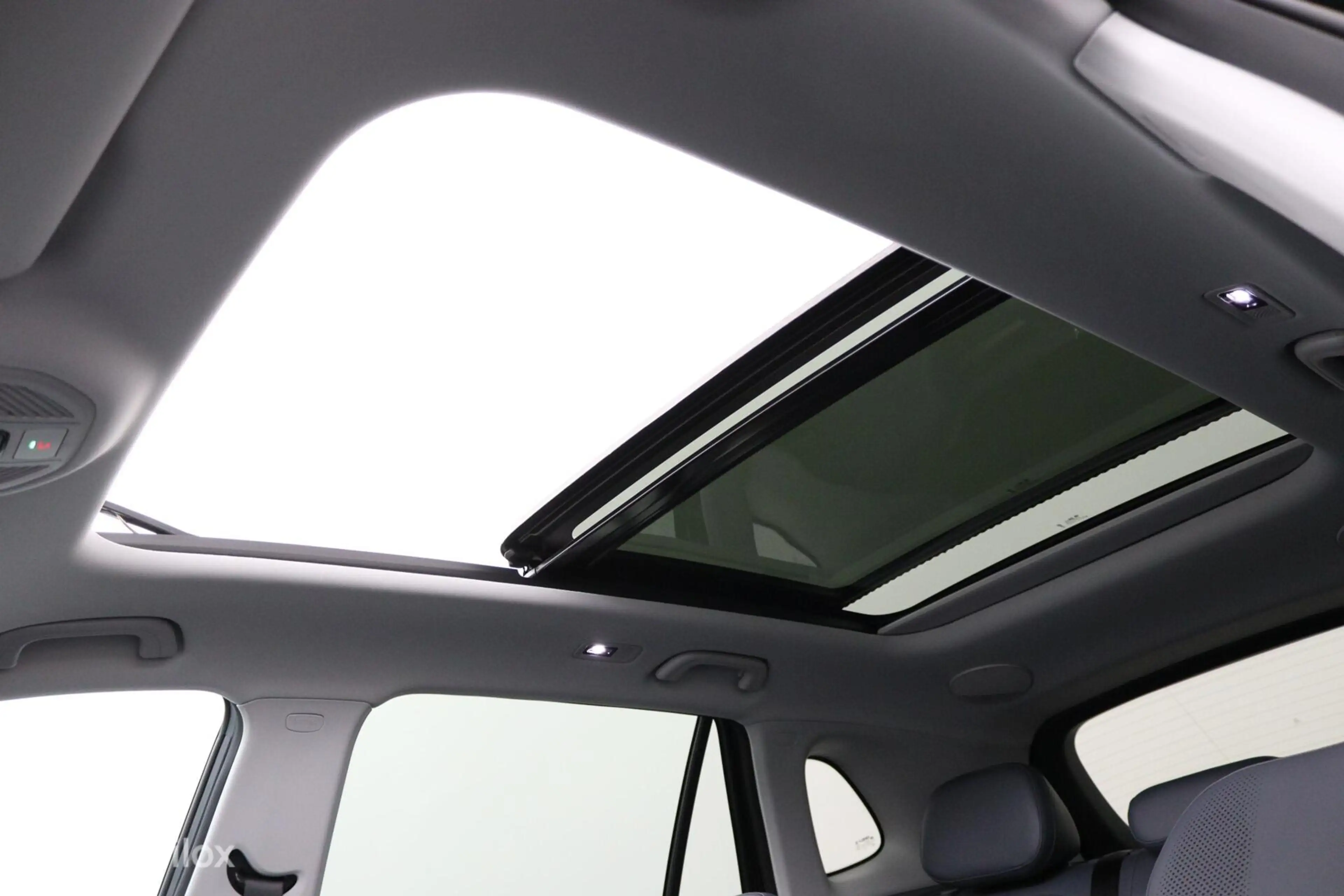 Geely Starray EM-i 1.5 Max+ | 136 KM WLTP | Pano | Hud | 360° | Massa — photo 12