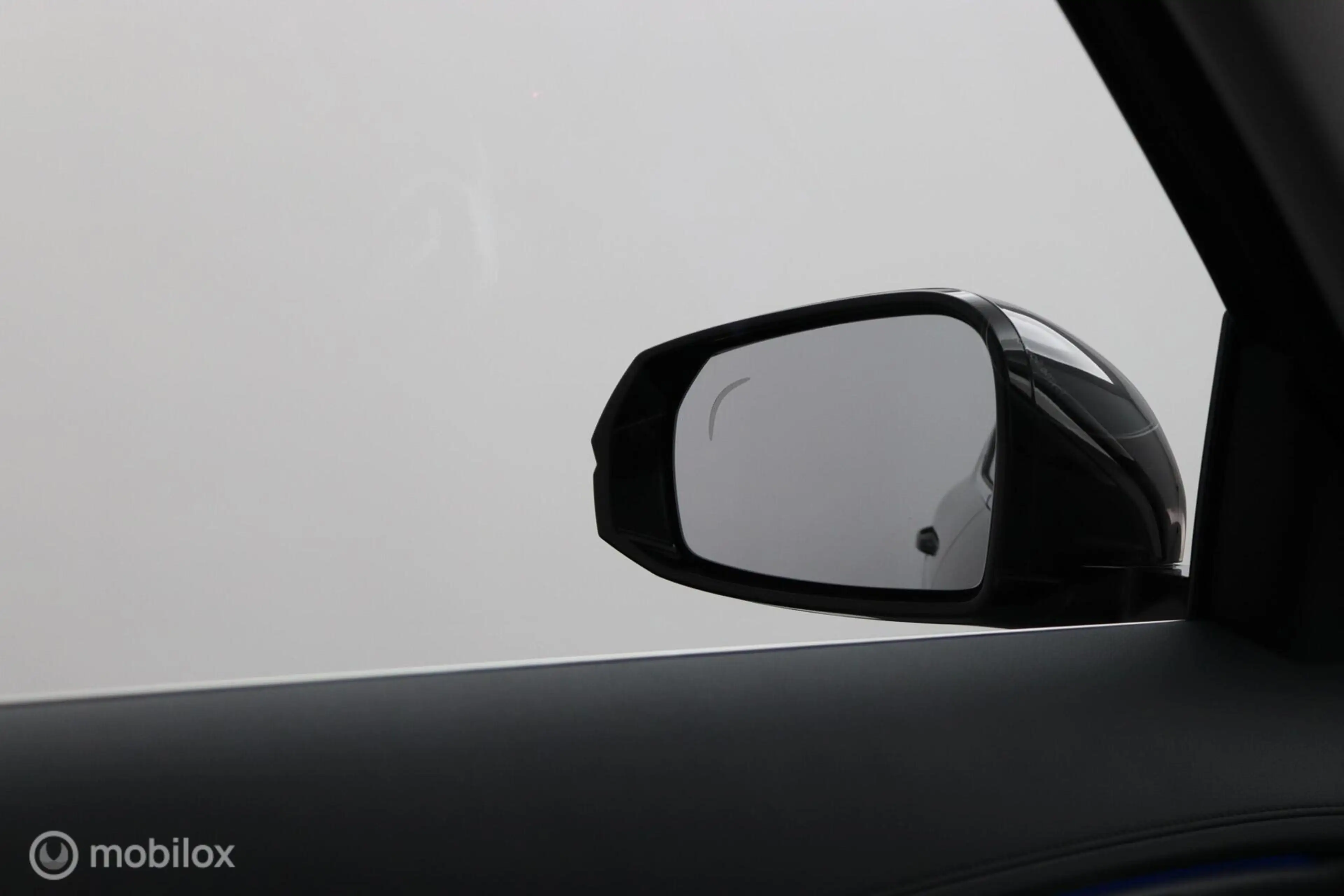 Geely Starray EM-i 1.5 Max+ | 136 KM WLTP | Pano | Hud | 360° | Massa — photo 13