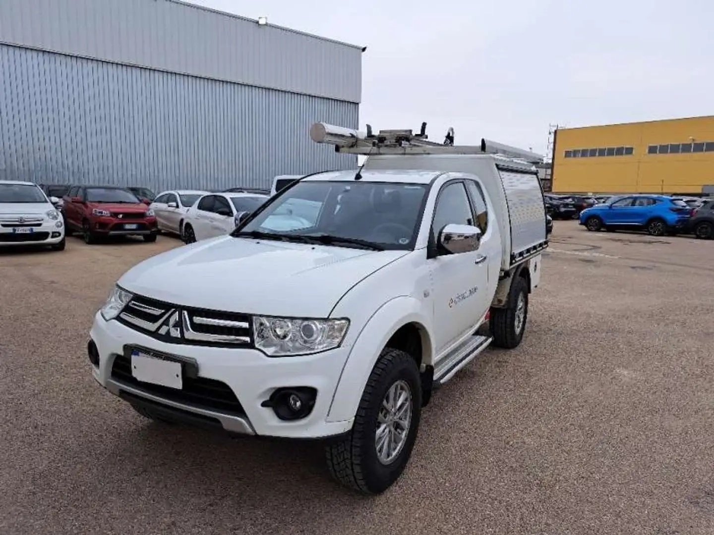 Mitsubishi L200 L200 d.cab 2.5 di-d 178cv N1 E5 - EV710RT Bianco - 2