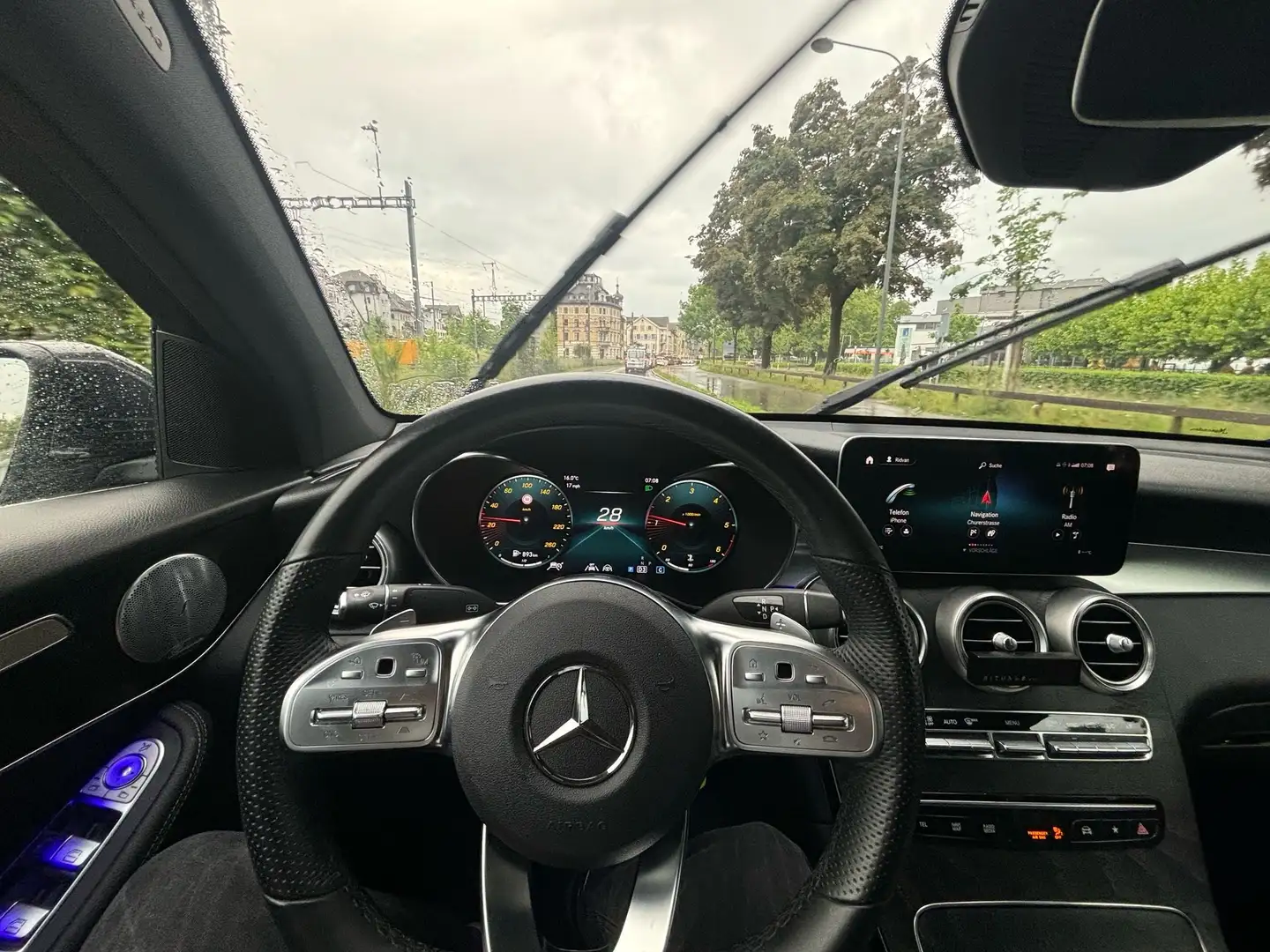 Mercedes-Benz GLC 220 d Coupé 4MATIC Aut. AMG Line Grau - 2