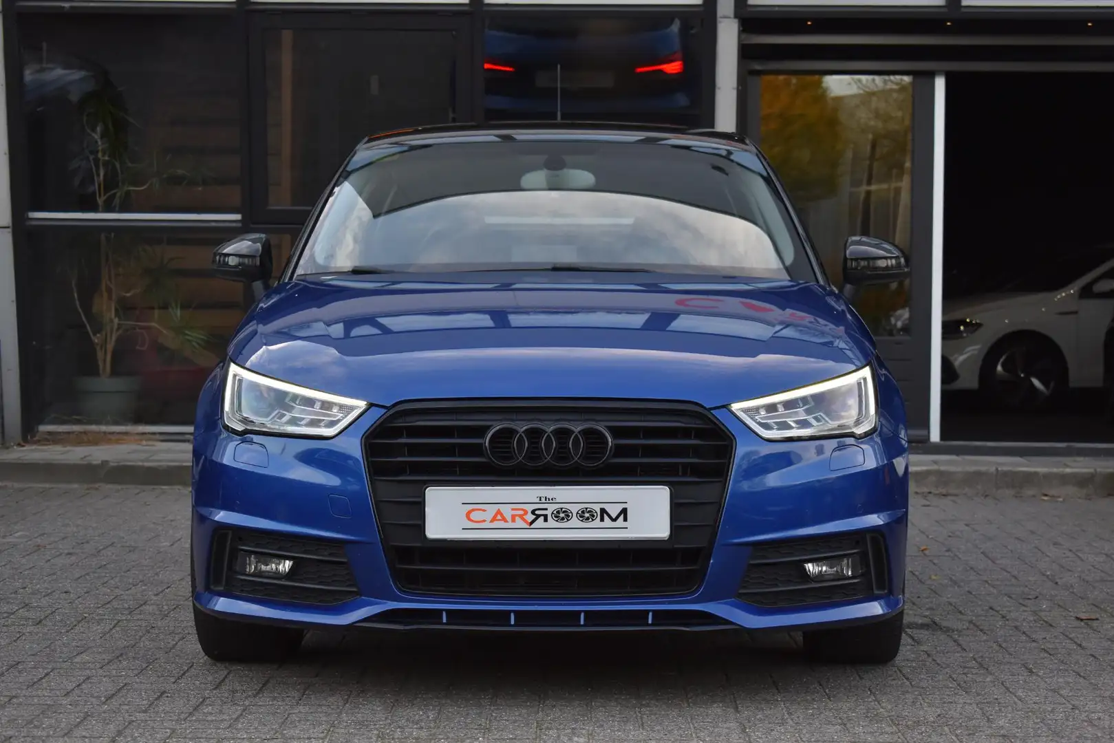 Audi A1 Sportback 1.0 TFSI Sport S line Edition Navi Cruis Blau - 2