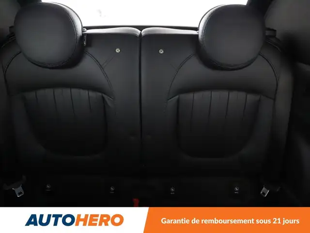 Mini Convertible view 15