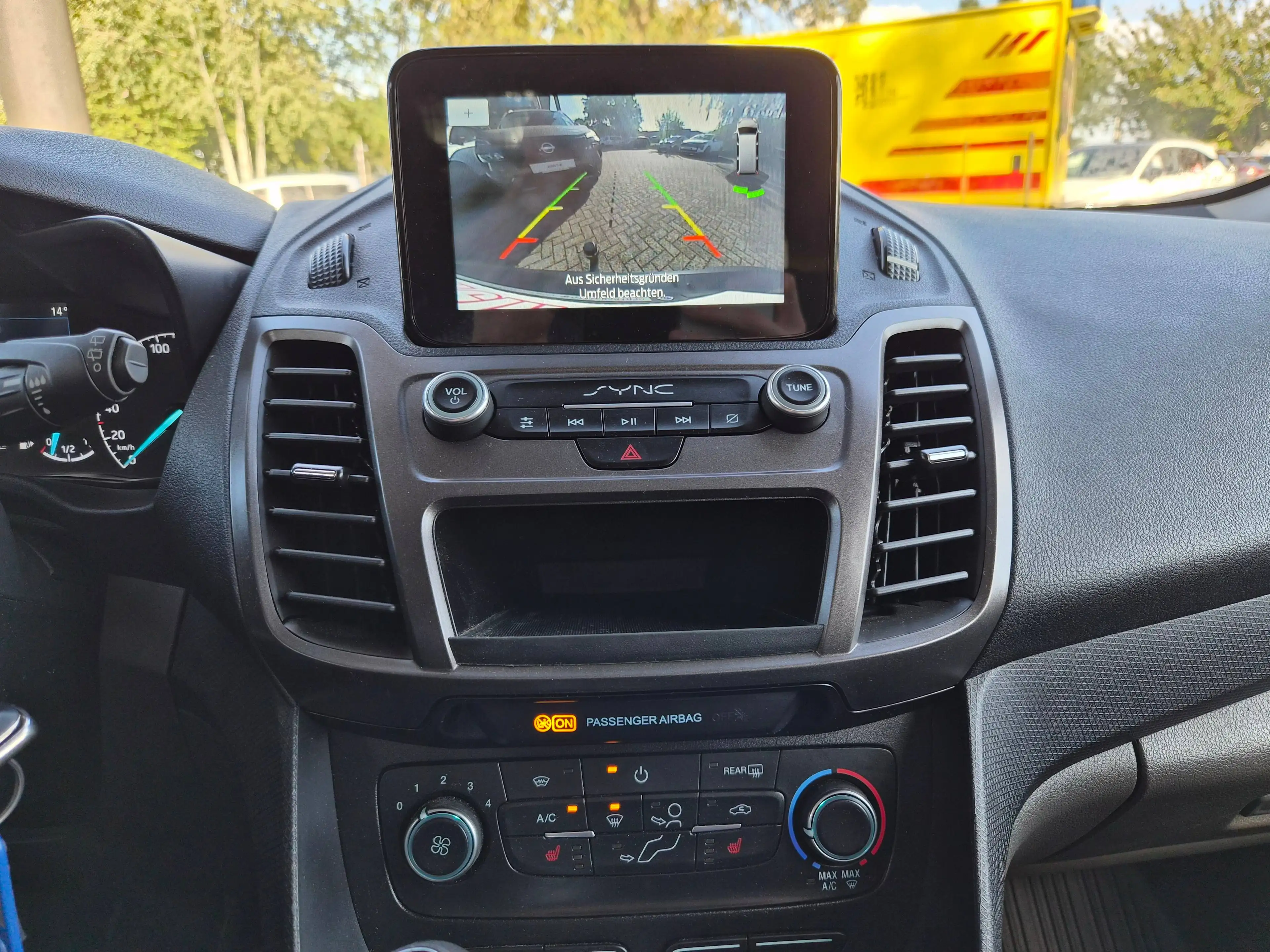 Ford Transit Connect Kasten Trend 250 1.5 EcoBlue 6MT Navi Android Auto/Apple CarPlay AHZV Winterpaket — photo 14