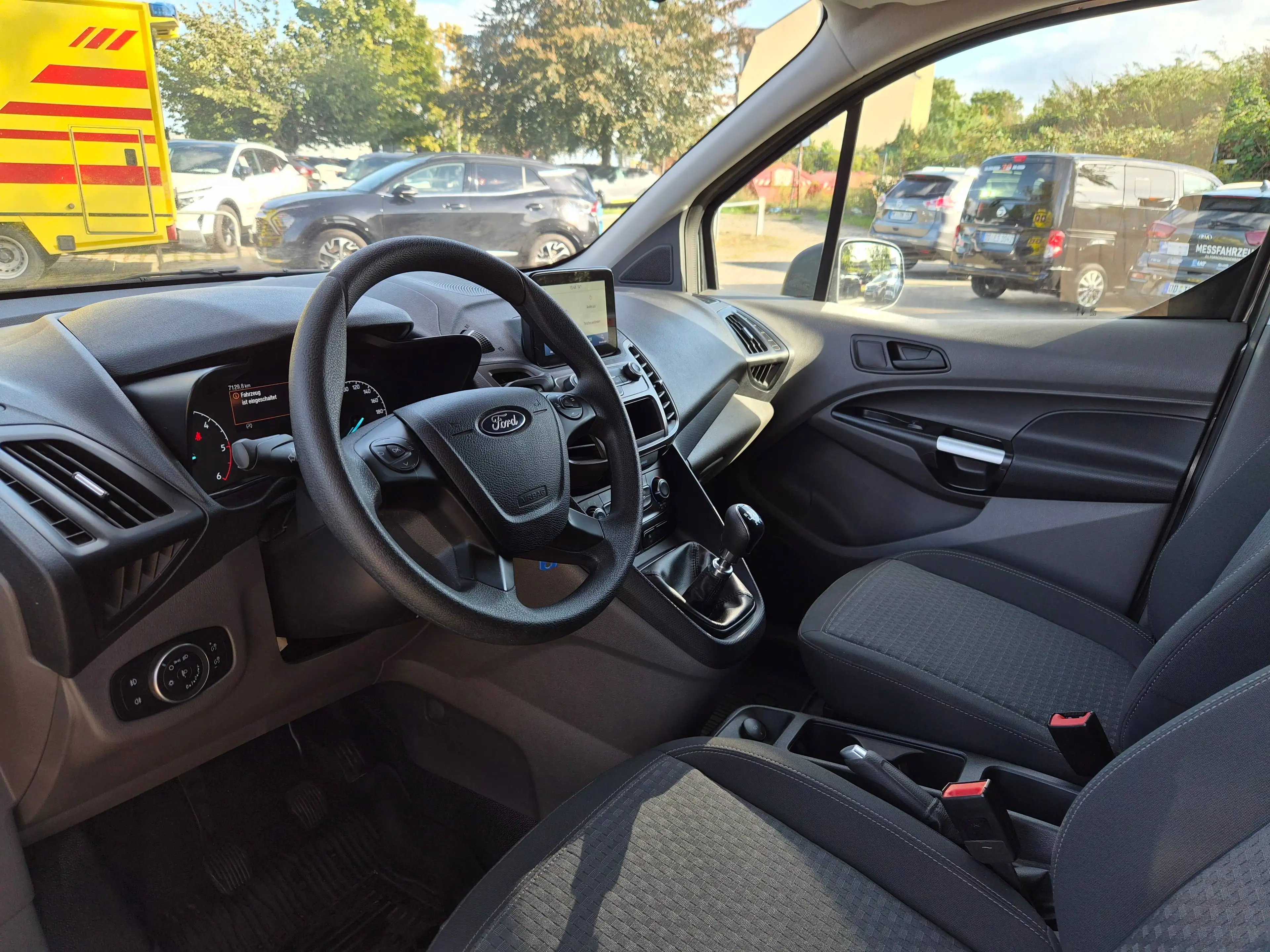 Ford Transit Connect Kasten Trend 250 1.5 EcoBlue 6MT Navi Android Auto/Apple CarPlay AHZV Winterpaket — photo 8