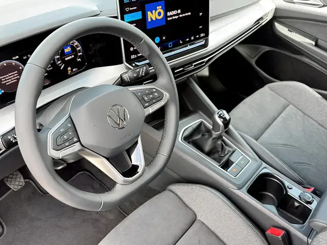 Volkswagen Golf view 7