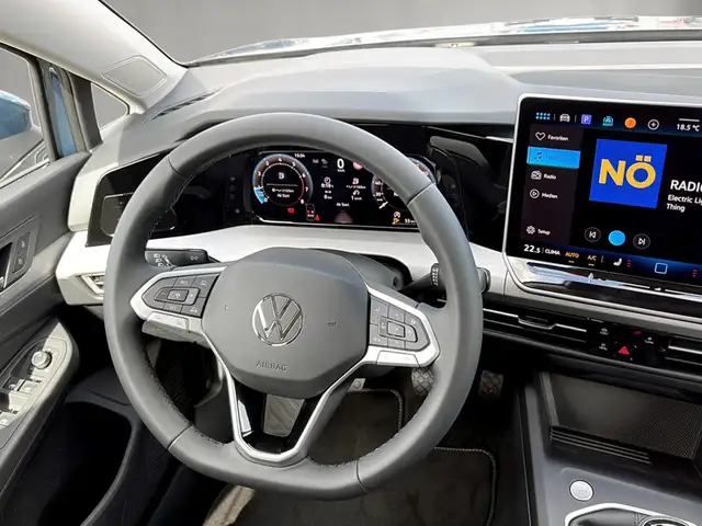 Volkswagen Golf view 9
