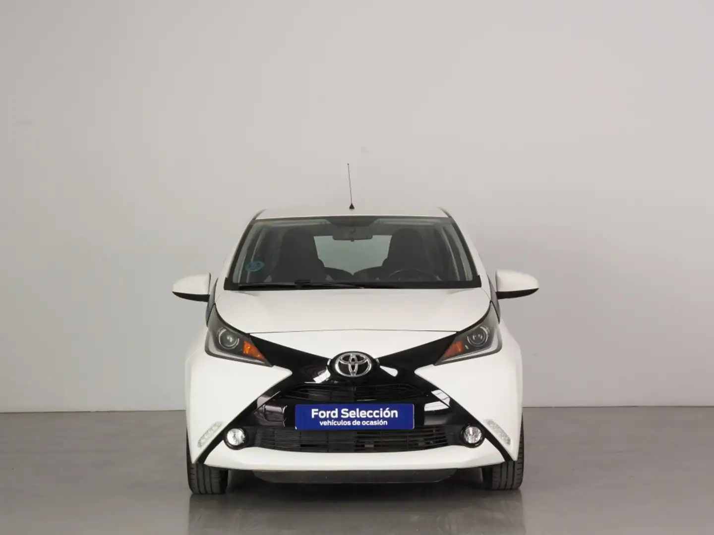 Toyota Aygo 1.0 VVT-i x-play Blanco - 2