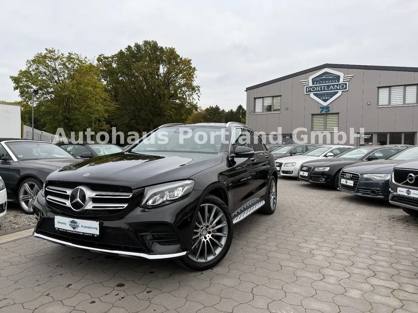 Mercedes-Benz GLC 250 d 4Matic/AMG/DISTRONIC/Burmester/Pano Schwarz - 1