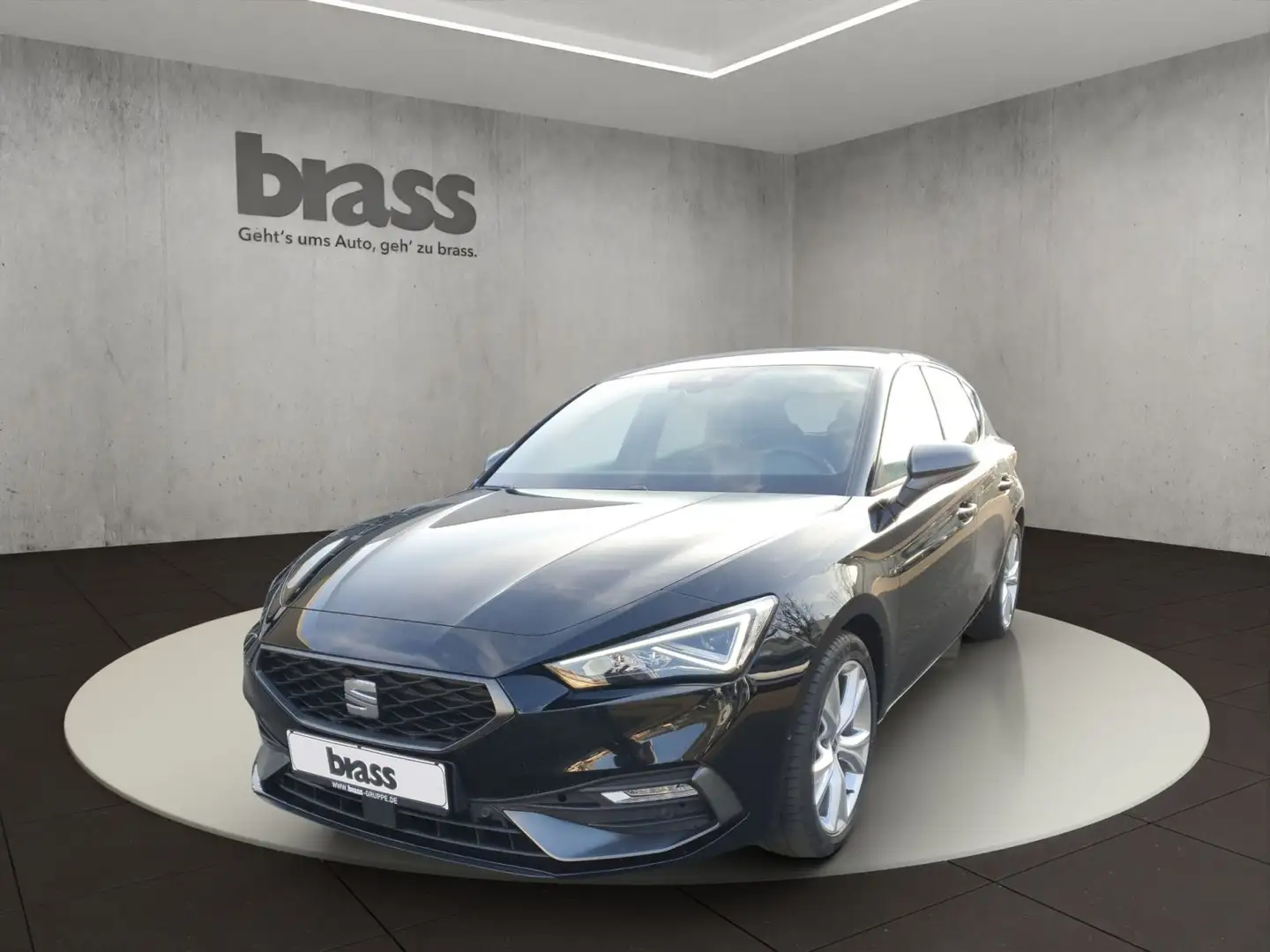 SEAT Leon 1.5 eTSI FR OPF Schwarz - 1