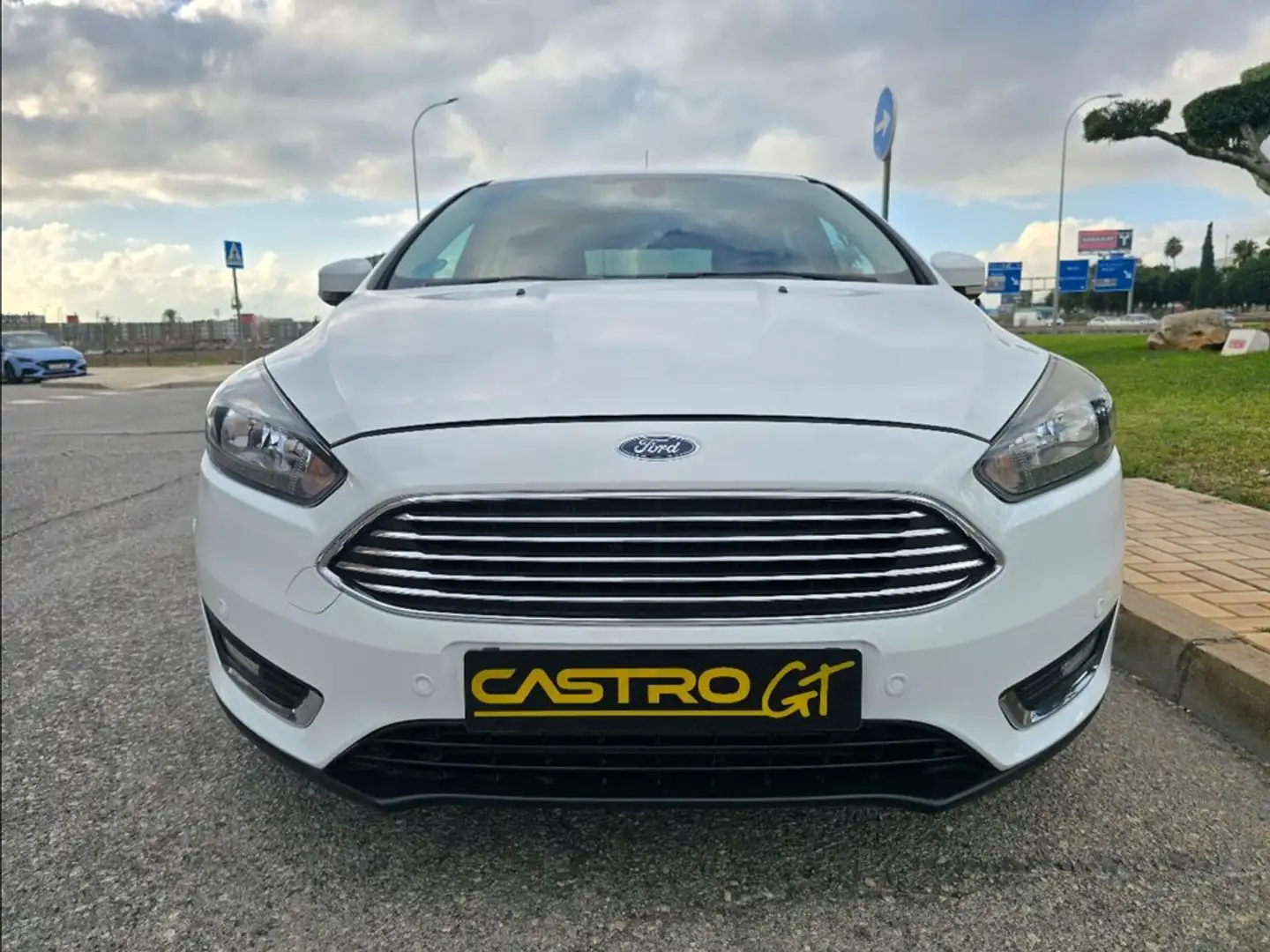 Ford Focus Sb. 2.0TDCi Auto-S&S Titanium Powershift Blanco - 2