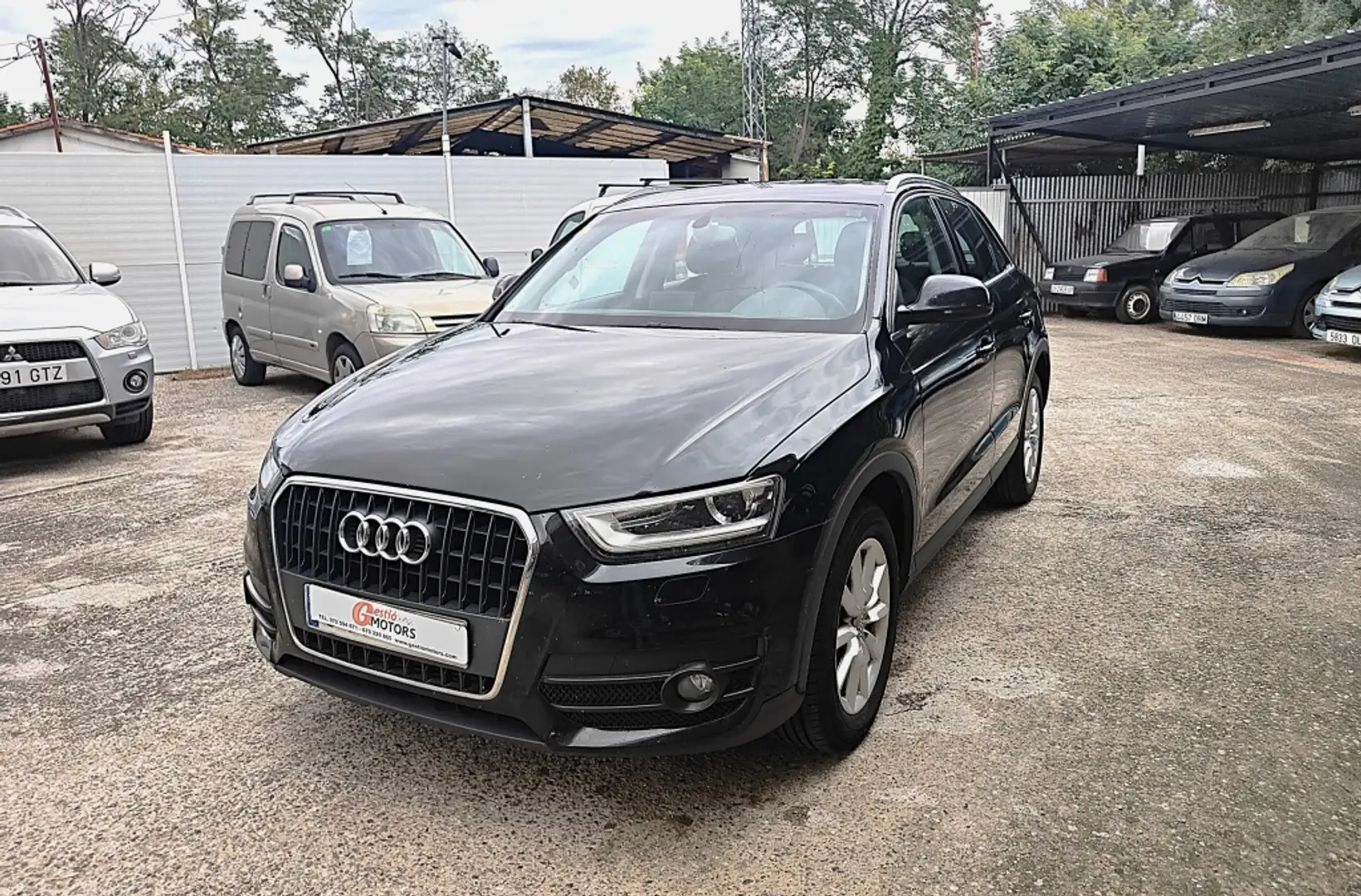 Audi Q3 2.0TDI Ambiente Noir - 1